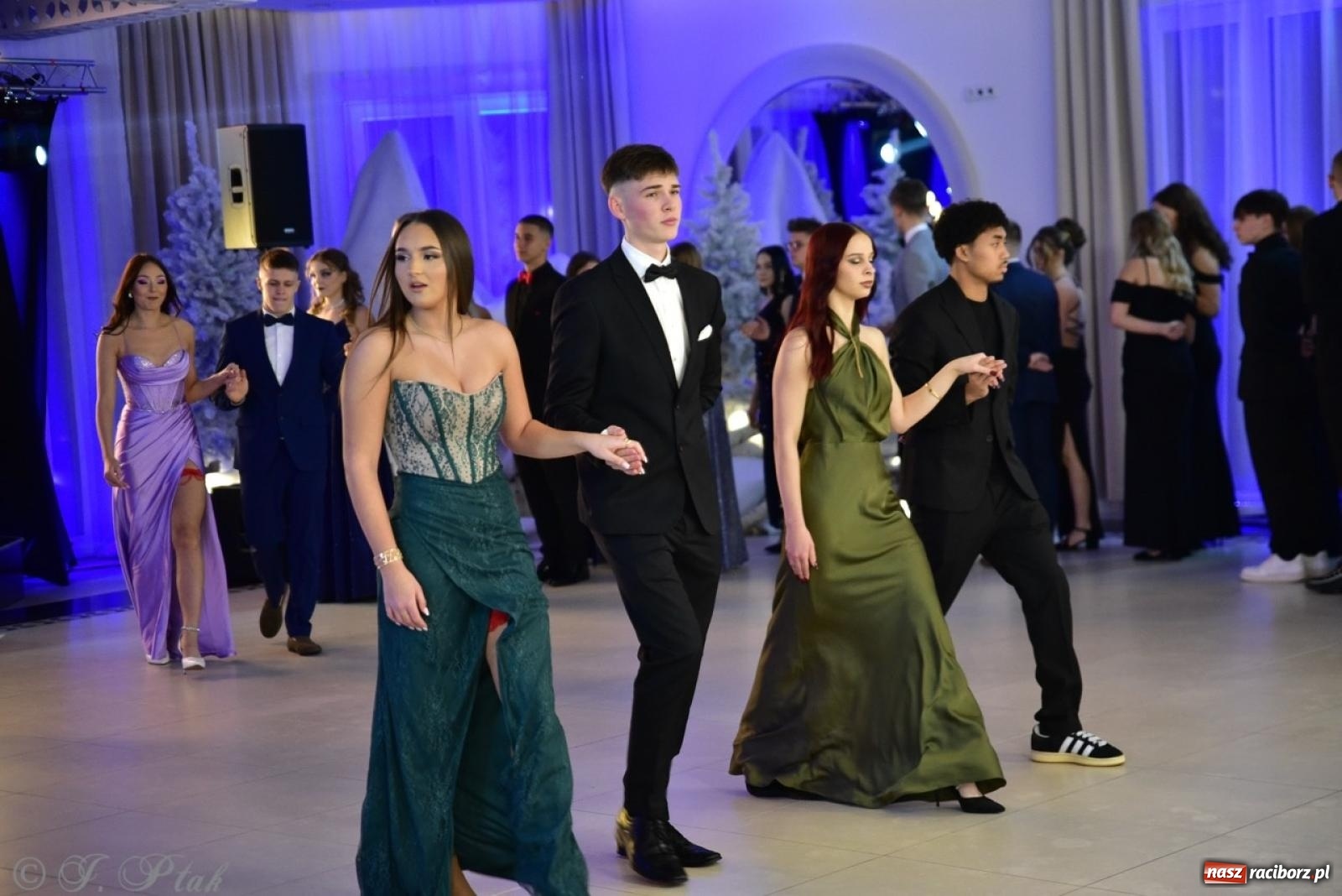 Zdjęcie w galerii na portalu naszraciborz.pl: Studniówka ZSOMS w Raciborzu na bis! [FOTO] wiadomości z regionu