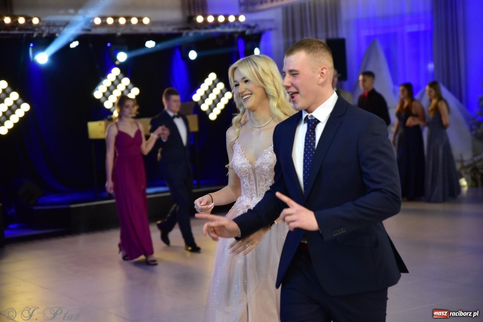 Zdjęcie w galerii na portalu naszraciborz.pl: Studniówka ZSOMS w Raciborzu na bis! [FOTO] wiadomości z regionu