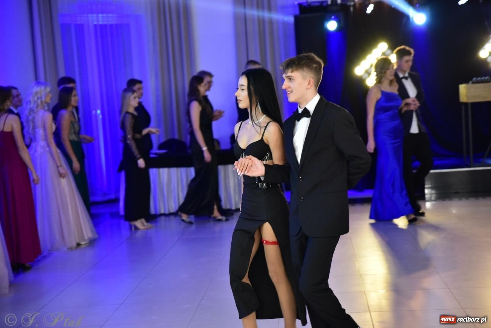 Zdjęcie w galerii na portalu naszraciborz.pl: Studniówka ZSOMS w Raciborzu na bis! [FOTO] wiadomości z regionu