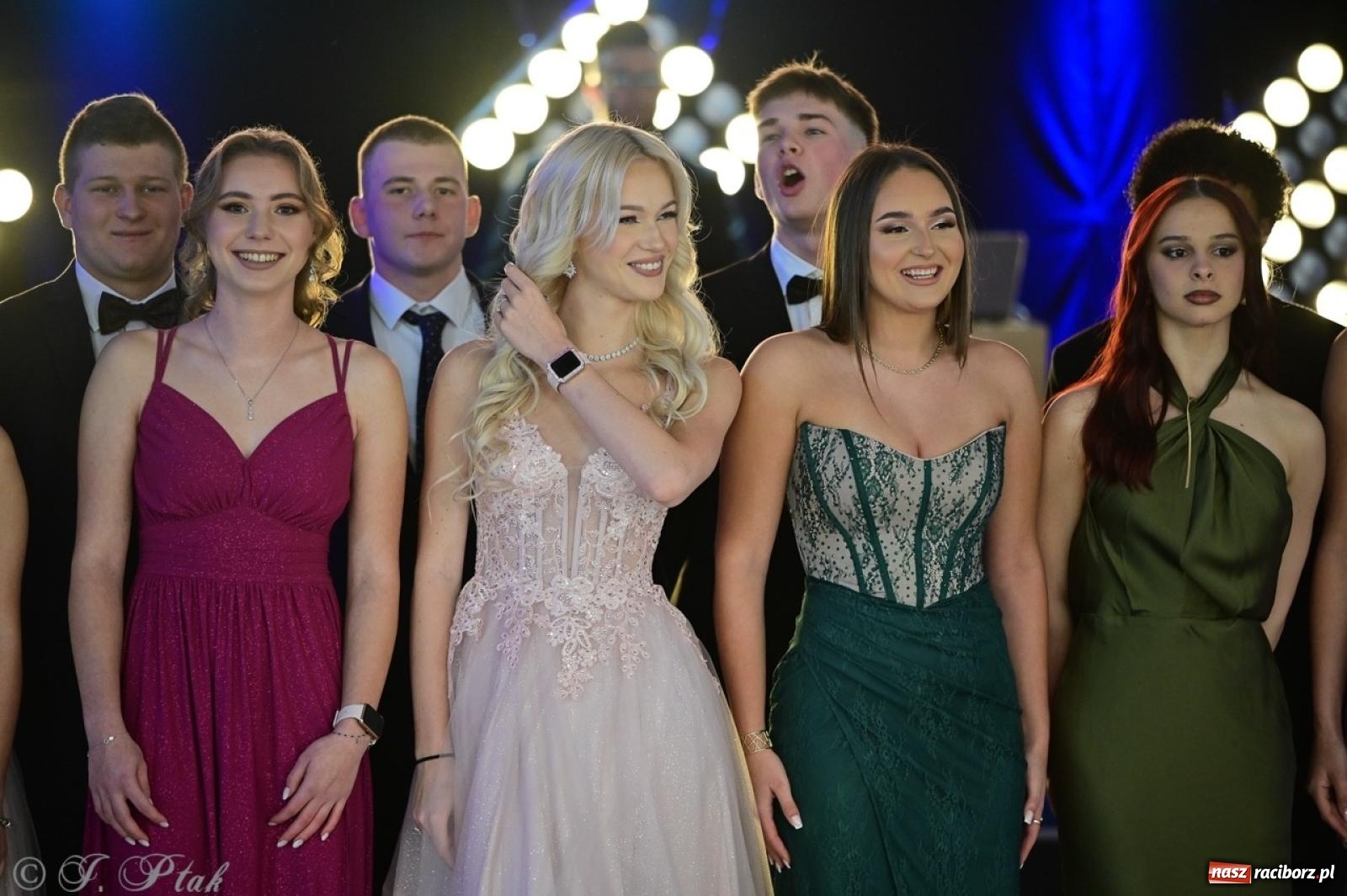 Zdjęcie w galerii na portalu naszraciborz.pl: Studniówka ZSOMS w Raciborzu na bis! [FOTO] wiadomości z regionu