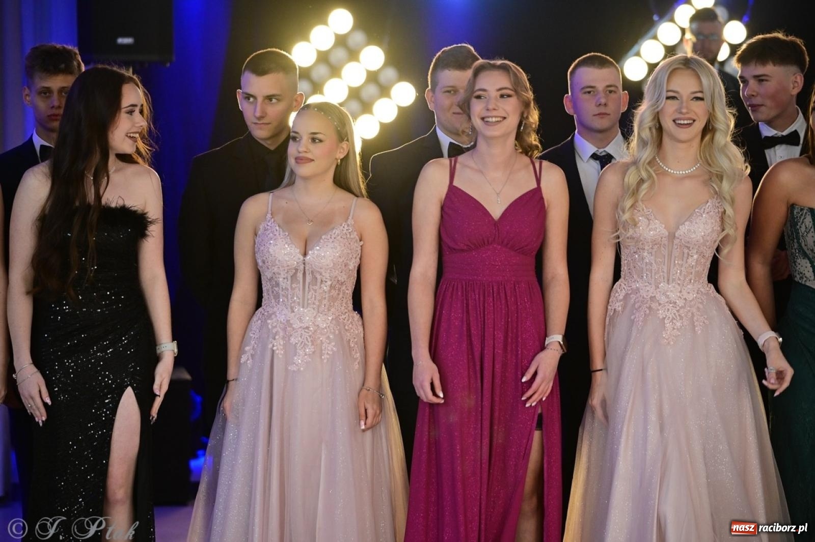 Zdjęcie w galerii na portalu naszraciborz.pl: Studniówka ZSOMS w Raciborzu na bis! [FOTO] wiadomości z regionu