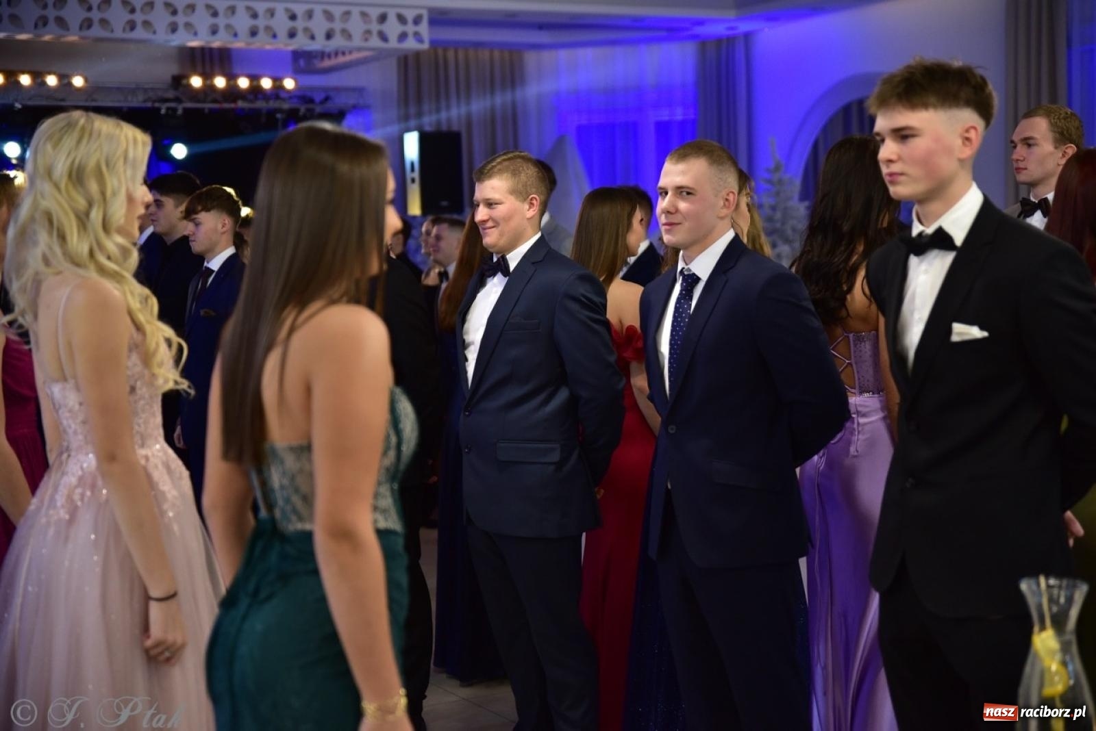 Zdjęcie w galerii na portalu naszraciborz.pl: Studniówka ZSOMS w Raciborzu na bis! [FOTO] wiadomości z regionu