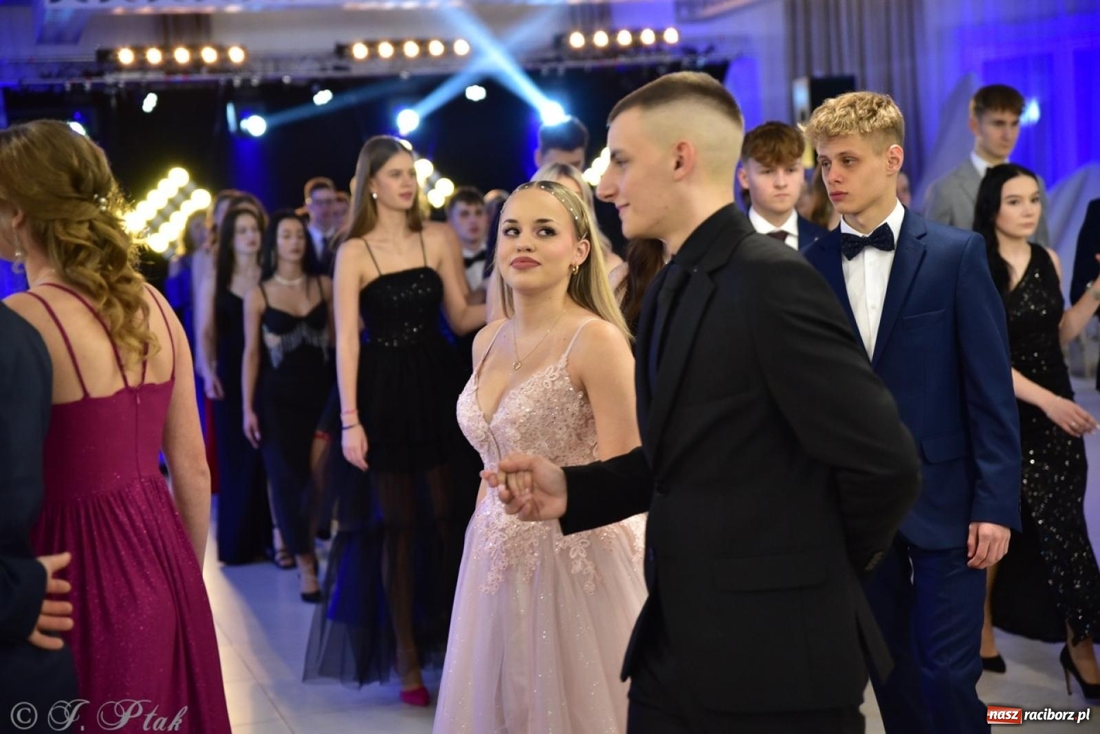 Zdjęcie w galerii na portalu naszraciborz.pl: Studniówka ZSOMS w Raciborzu na bis! [FOTO] wiadomości z regionu