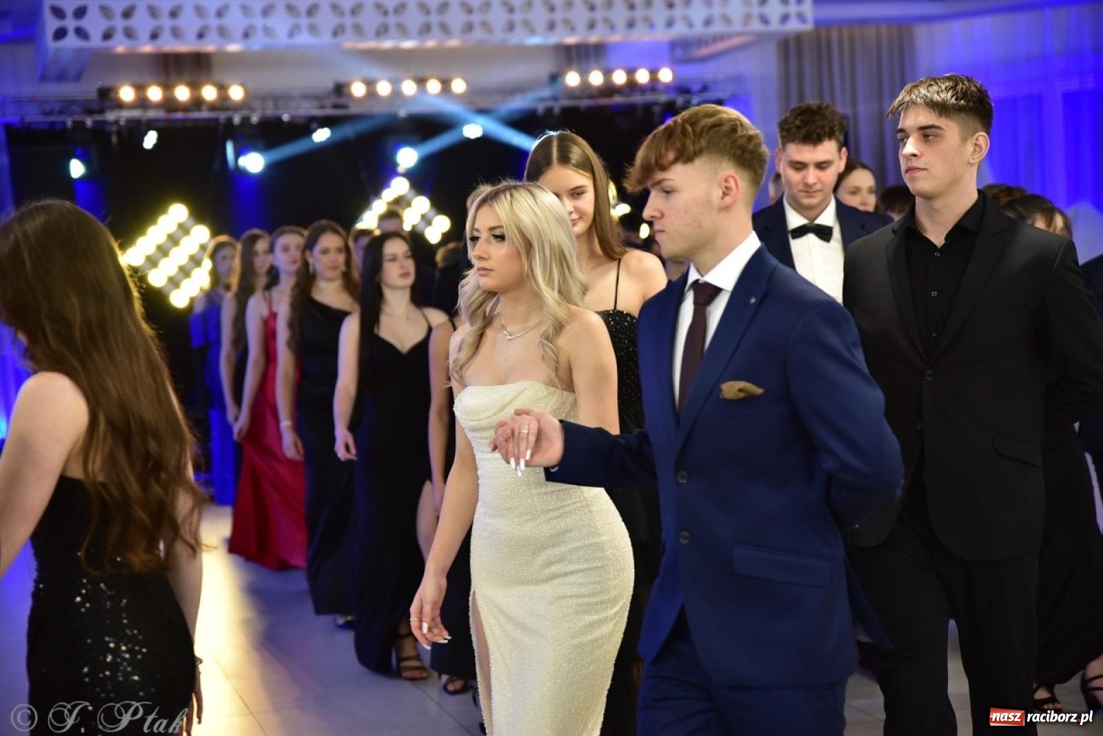 Zdjęcie w galerii na portalu naszraciborz.pl: Studniówka ZSOMS w Raciborzu na bis! [FOTO] wiadomości z regionu