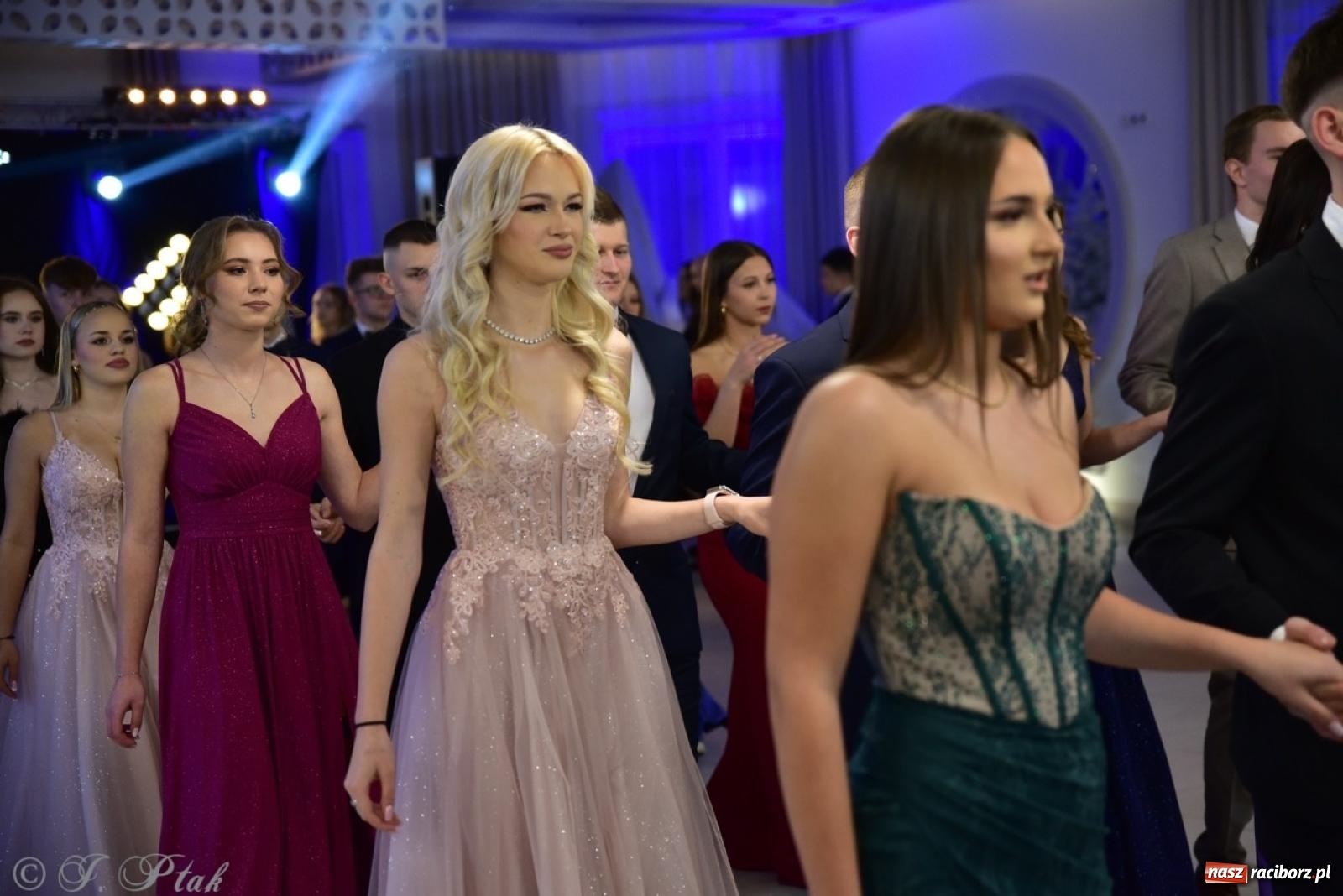 Zdjęcie w galerii na portalu naszraciborz.pl: Studniówka ZSOMS w Raciborzu na bis! [FOTO] wiadomości z regionu