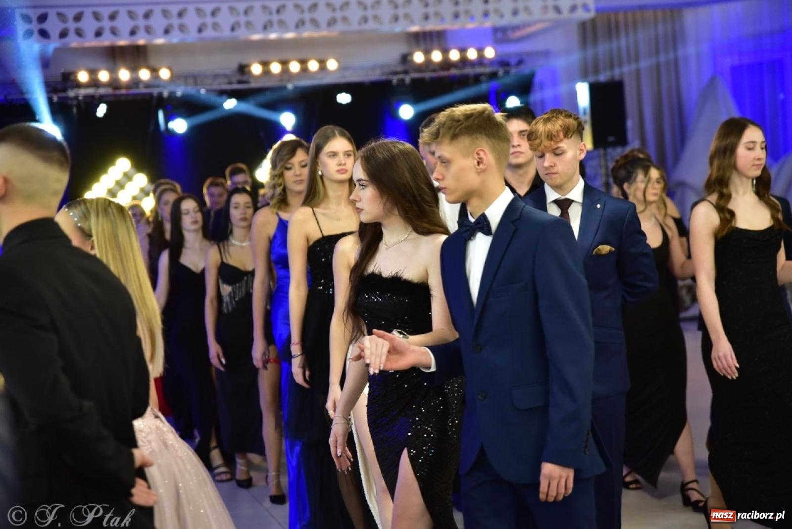 Zdjęcie w galerii na portalu naszraciborz.pl: Studniówka ZSOMS w Raciborzu na bis! [FOTO] wiadomości z regionu