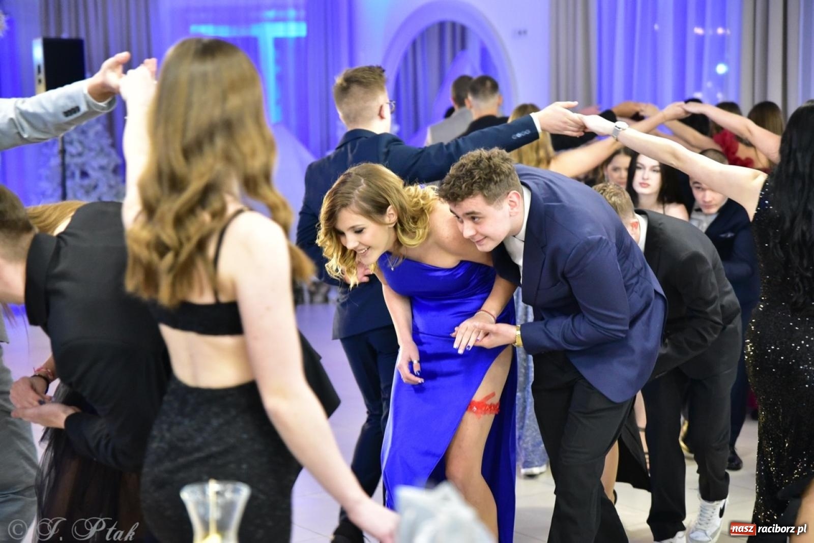 Zdjęcie w galerii na portalu naszraciborz.pl: Studniówka ZSOMS w Raciborzu na bis! [FOTO] wiadomości z regionu