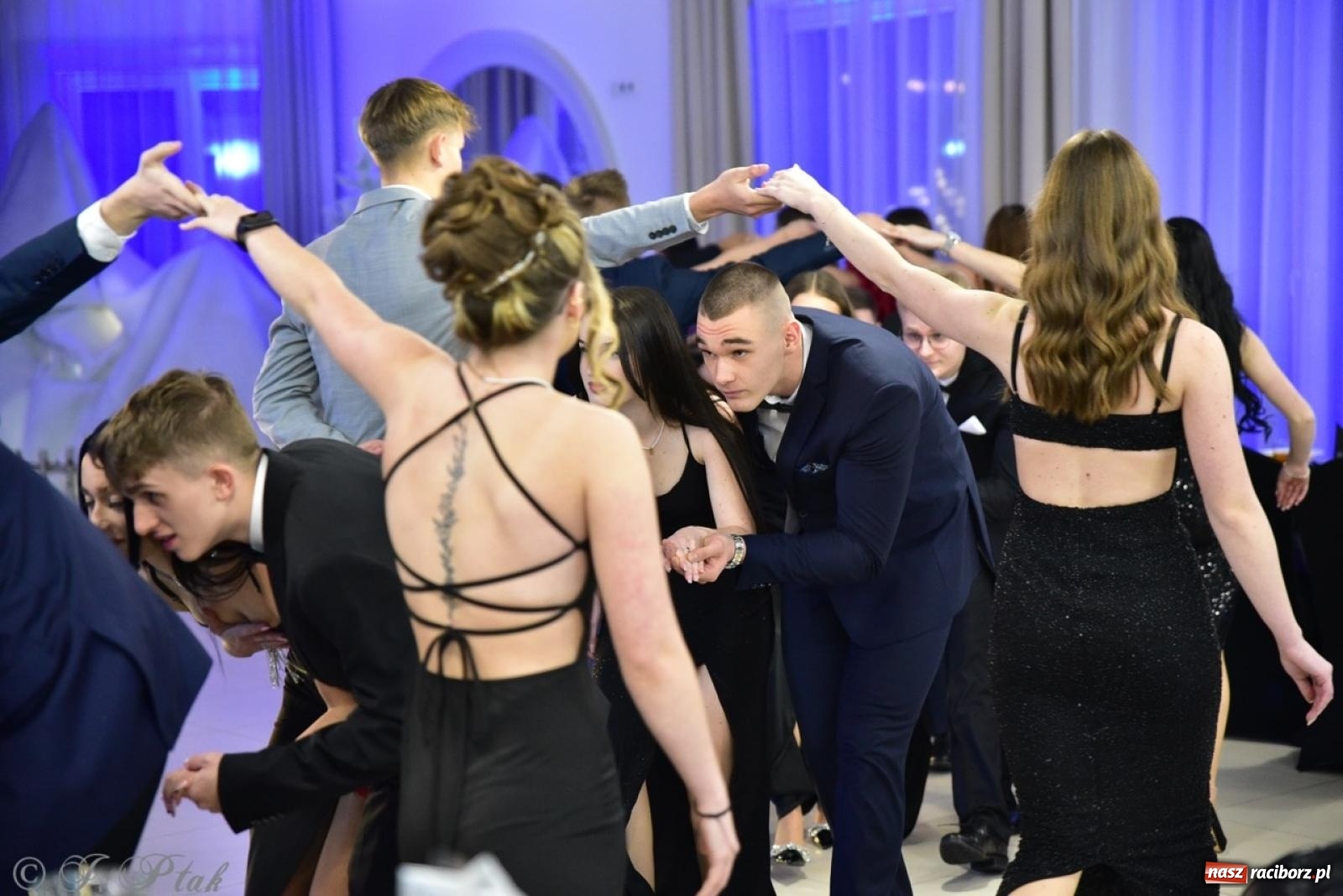 Zdjęcie w galerii na portalu naszraciborz.pl: Studniówka ZSOMS w Raciborzu na bis! [FOTO] wiadomości z regionu