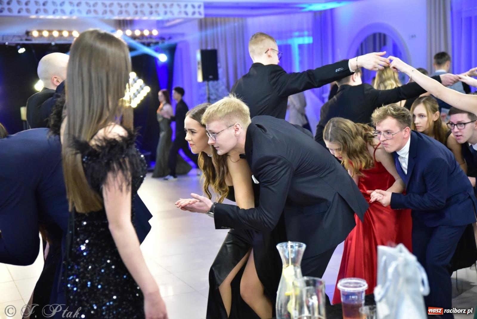 Zdjęcie w galerii na portalu naszraciborz.pl: Studniówka ZSOMS w Raciborzu na bis! [FOTO] wiadomości z regionu