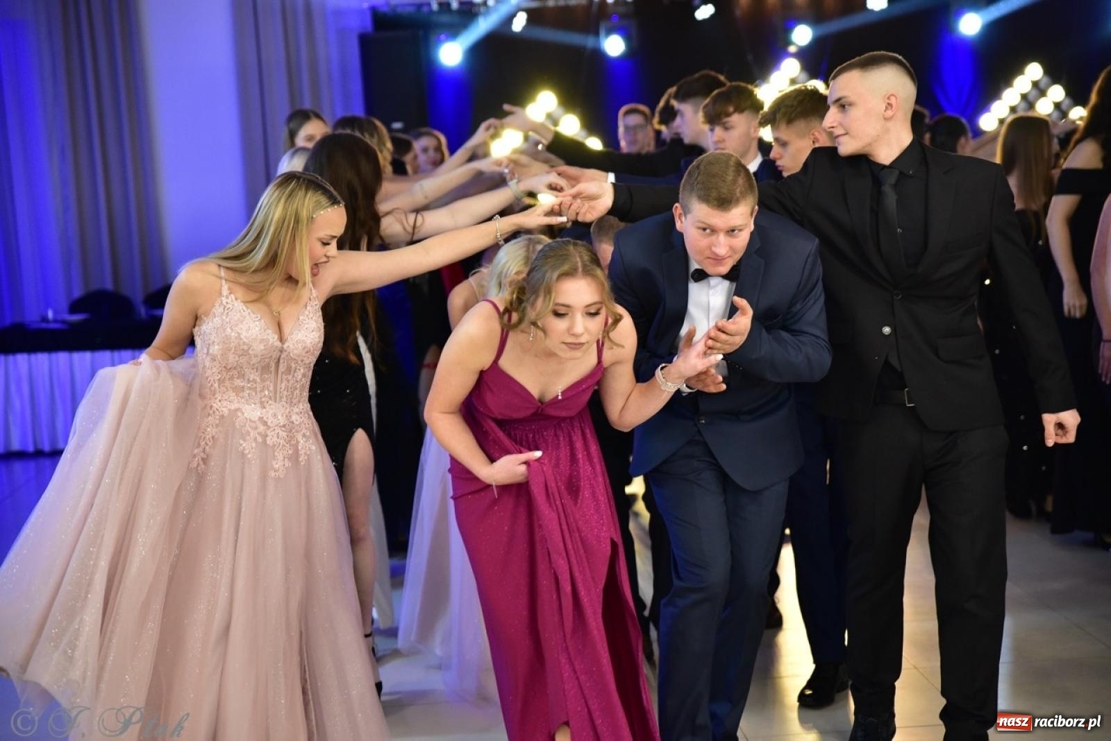 Zdjęcie w galerii na portalu naszraciborz.pl: Studniówka ZSOMS w Raciborzu na bis! [FOTO] wiadomości z regionu