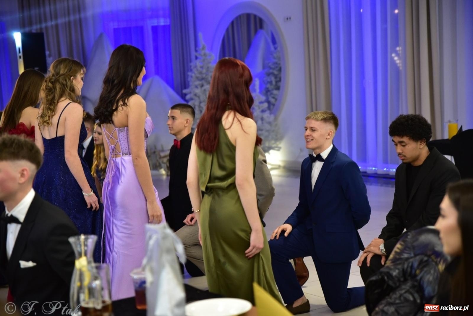 Zdjęcie w galerii na portalu naszraciborz.pl: Studniówka ZSOMS w Raciborzu na bis! [FOTO] wiadomości z regionu