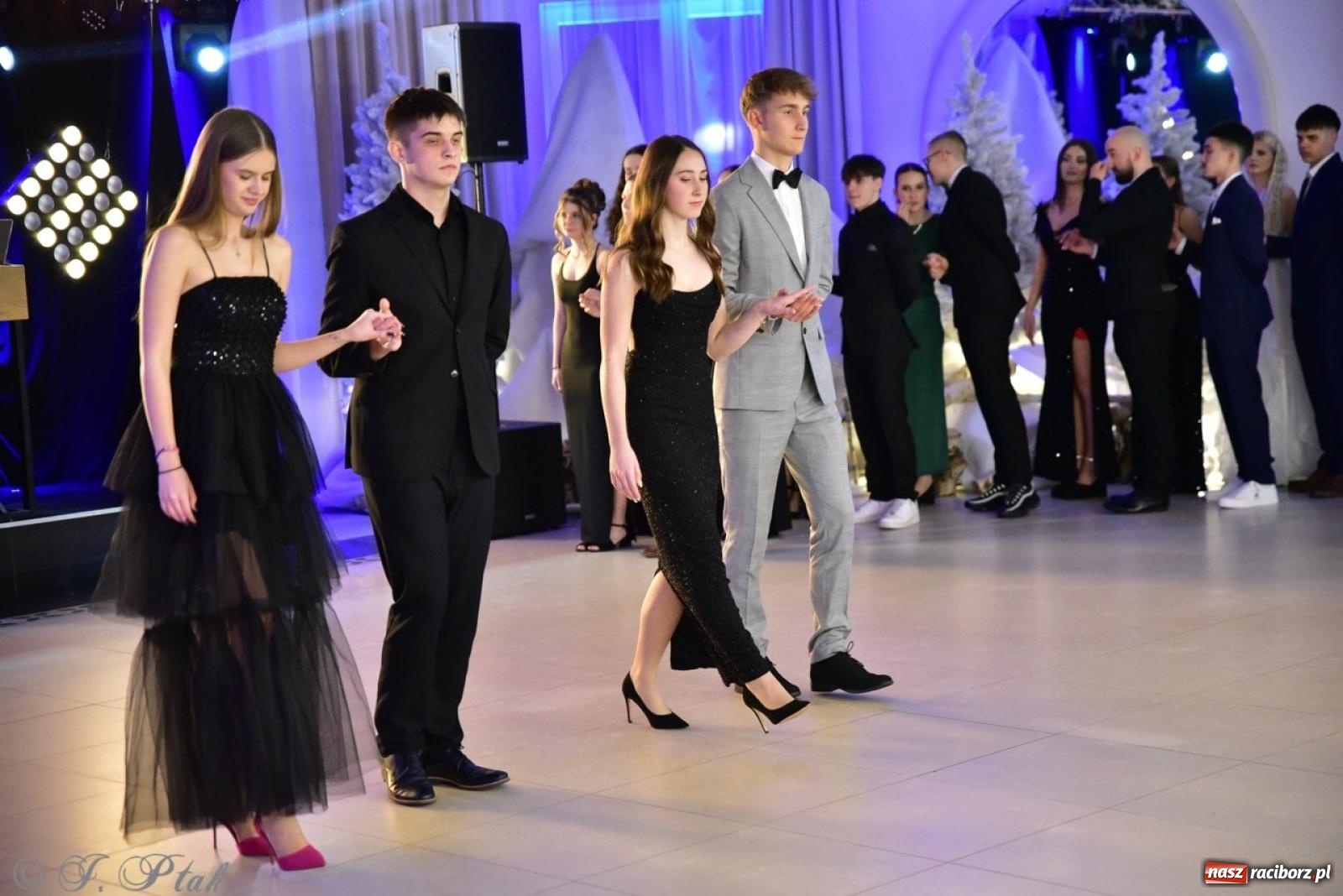 Zdjęcie w galerii na portalu naszraciborz.pl: Studniówka ZSOMS w Raciborzu na bis! [FOTO] wiadomości z regionu