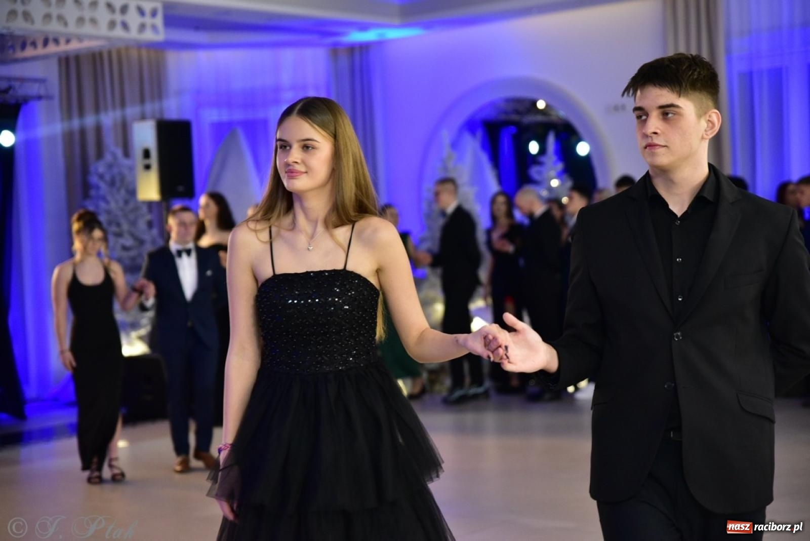 Zdjęcie w galerii na portalu naszraciborz.pl: Studniówka ZSOMS w Raciborzu na bis! [FOTO] wiadomości z regionu