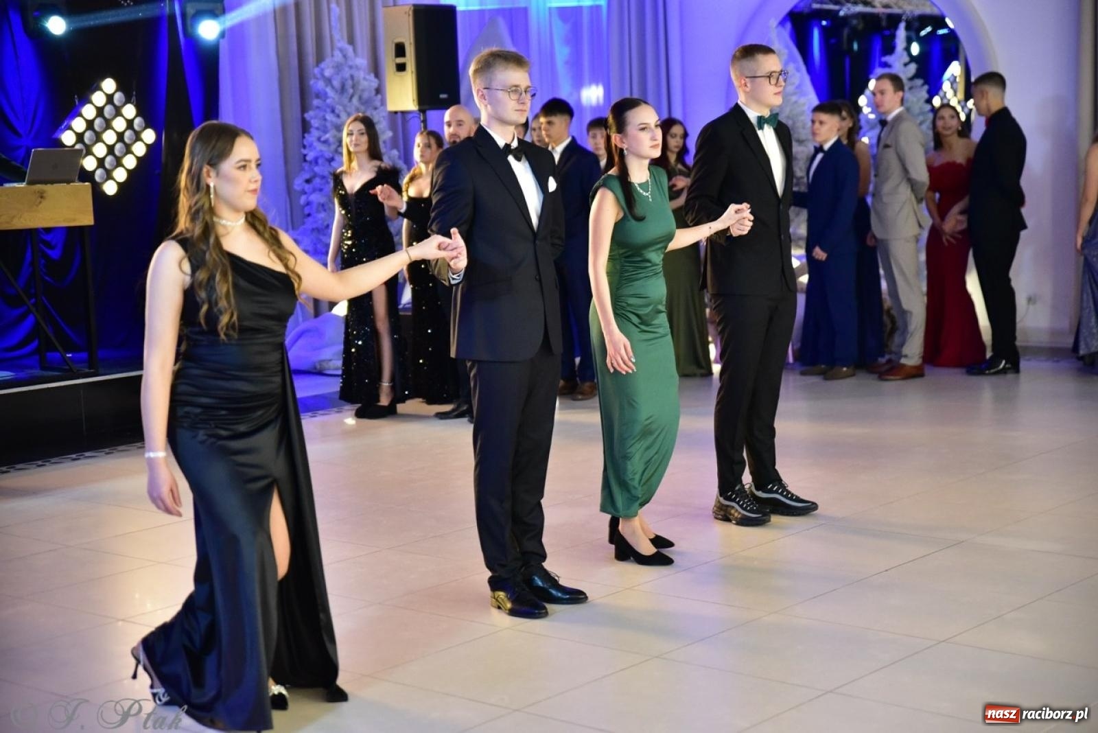 Zdjęcie w galerii na portalu naszraciborz.pl: Studniówka ZSOMS w Raciborzu na bis! [FOTO] wiadomości z regionu