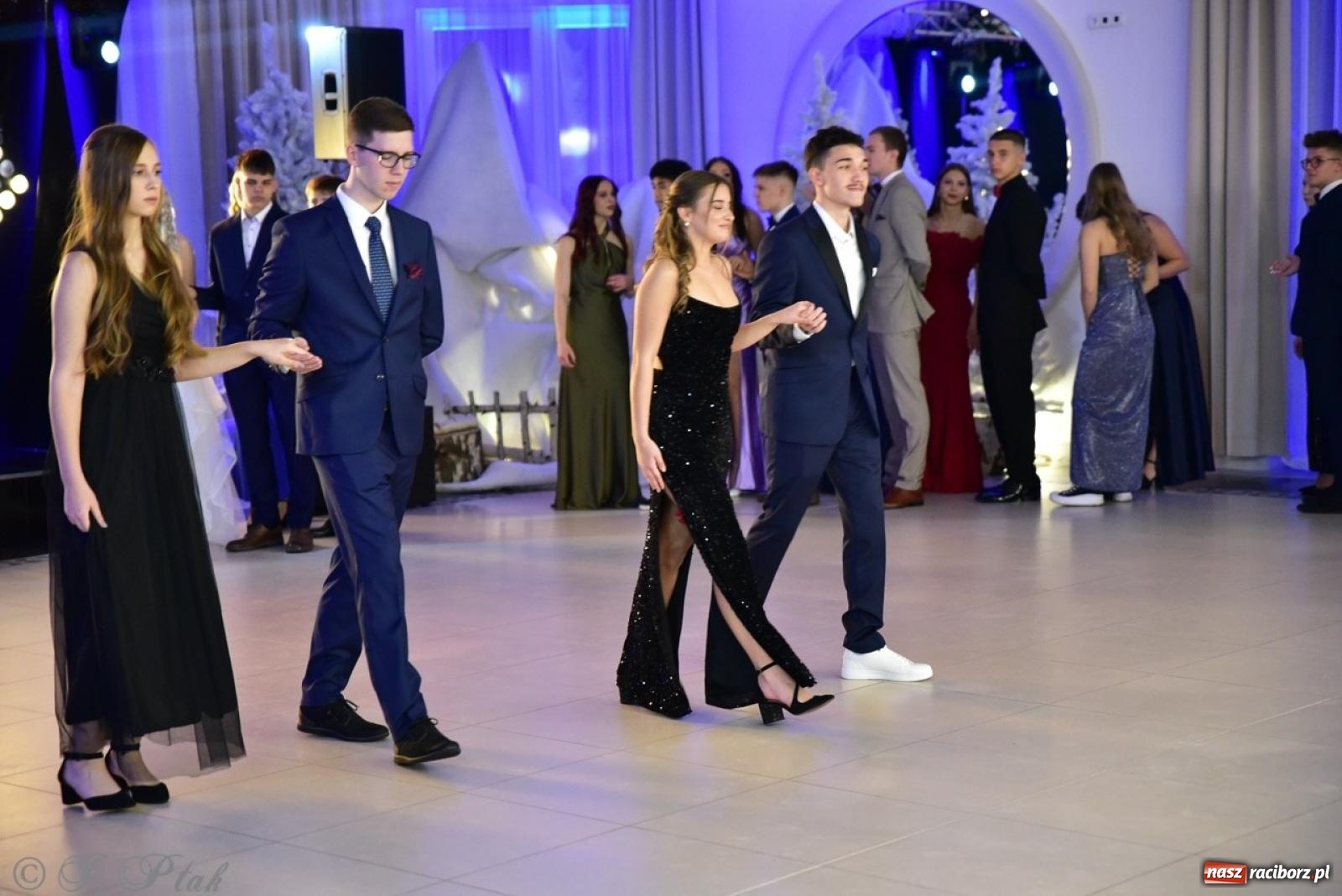 Zdjęcie w galerii na portalu naszraciborz.pl: Studniówka ZSOMS w Raciborzu na bis! [FOTO] wiadomości z regionu