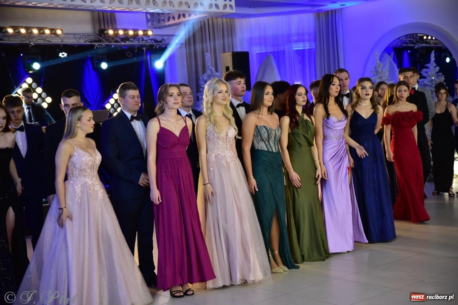 Zdjęcie w galerii na portalu naszraciborz.pl: Studniówka ZSOMS w Raciborzu na bis! [FOTO] wiadomości z regionu