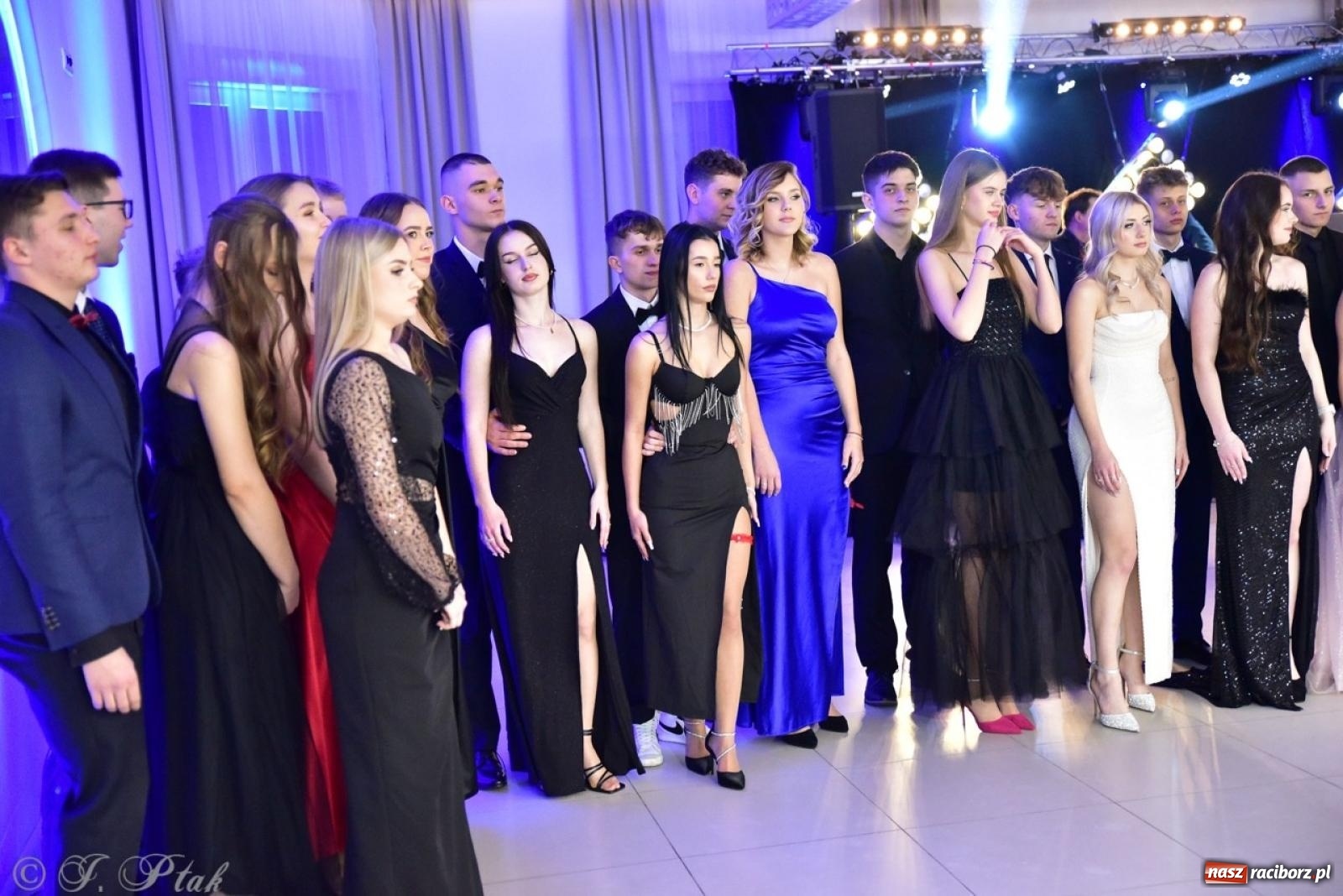 Zdjęcie w galerii na portalu naszraciborz.pl: Studniówka ZSOMS w Raciborzu na bis! [FOTO] wiadomości z regionu