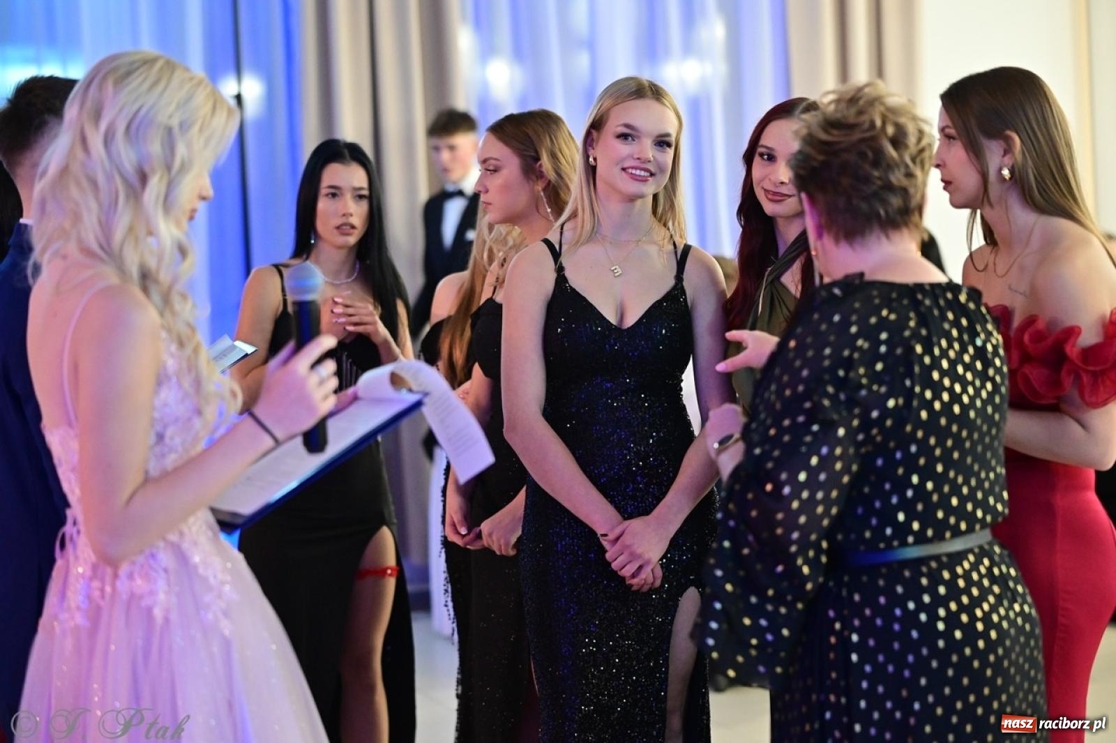 Zdjęcie w galerii na portalu naszraciborz.pl: Studniówka ZSOMS w Raciborzu na bis! [FOTO] wiadomości z regionu