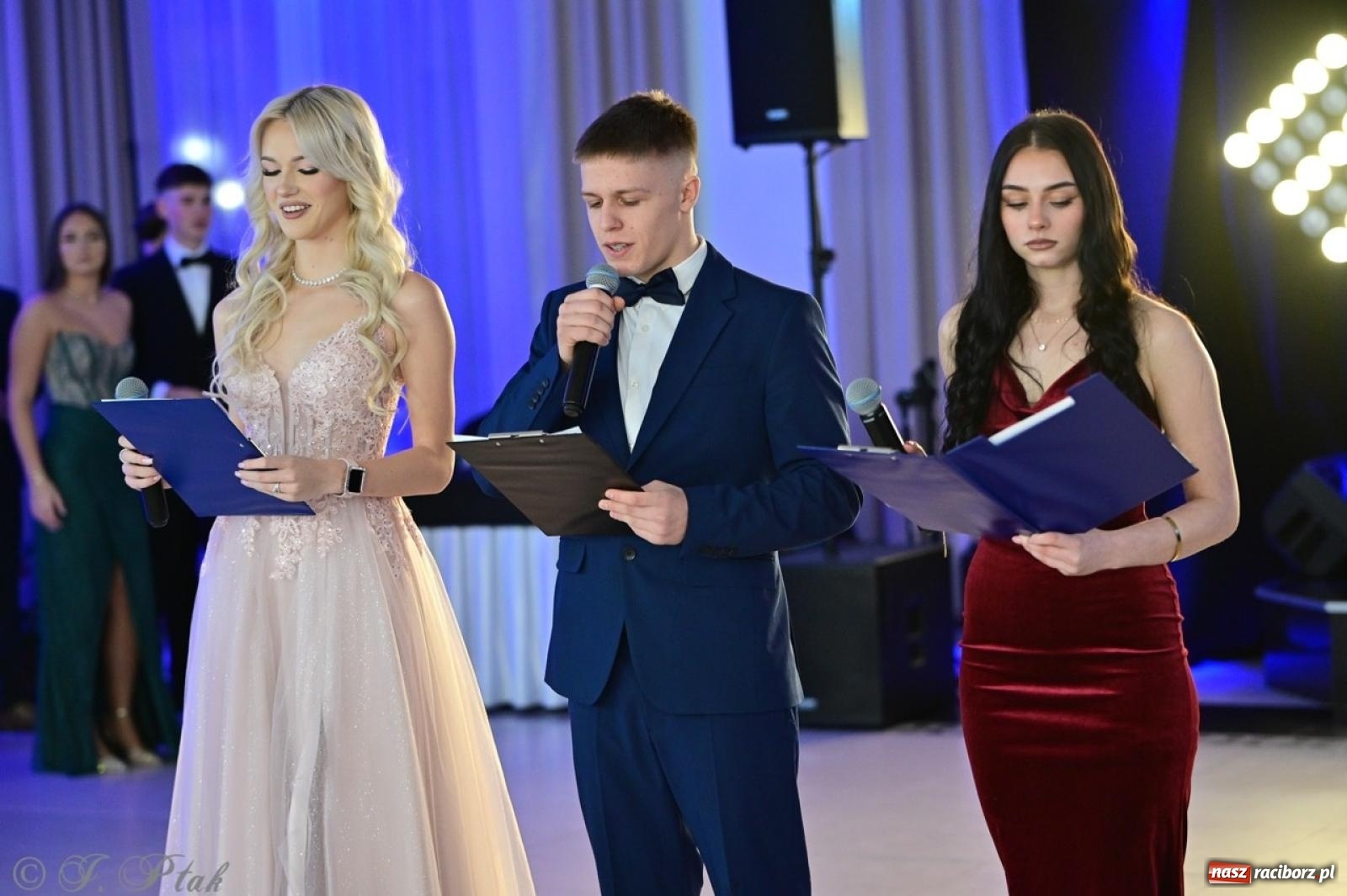 Zdjęcie w galerii na portalu naszraciborz.pl: Studniówka ZSOMS w Raciborzu na bis! [FOTO] wiadomości z regionu