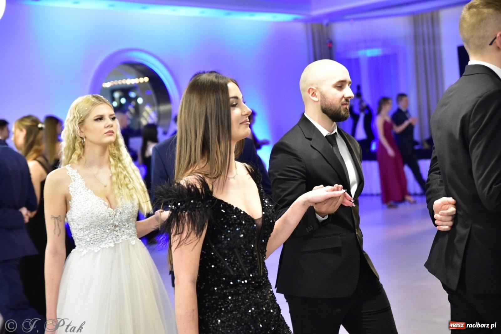 Zdjęcie w galerii na portalu naszraciborz.pl: Studniówka ZSOMS w Raciborzu na bis! [FOTO] wiadomości z regionu