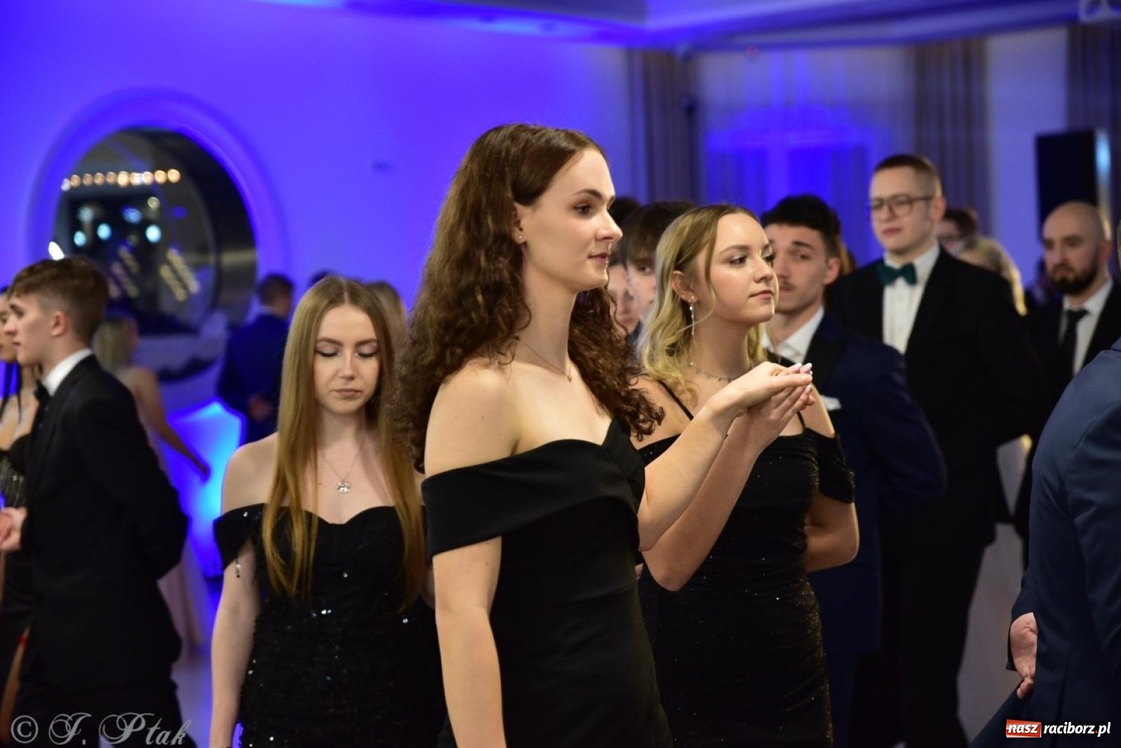 Zdjęcie w galerii na portalu naszraciborz.pl: Studniówka ZSOMS w Raciborzu na bis! [FOTO] wiadomości z regionu