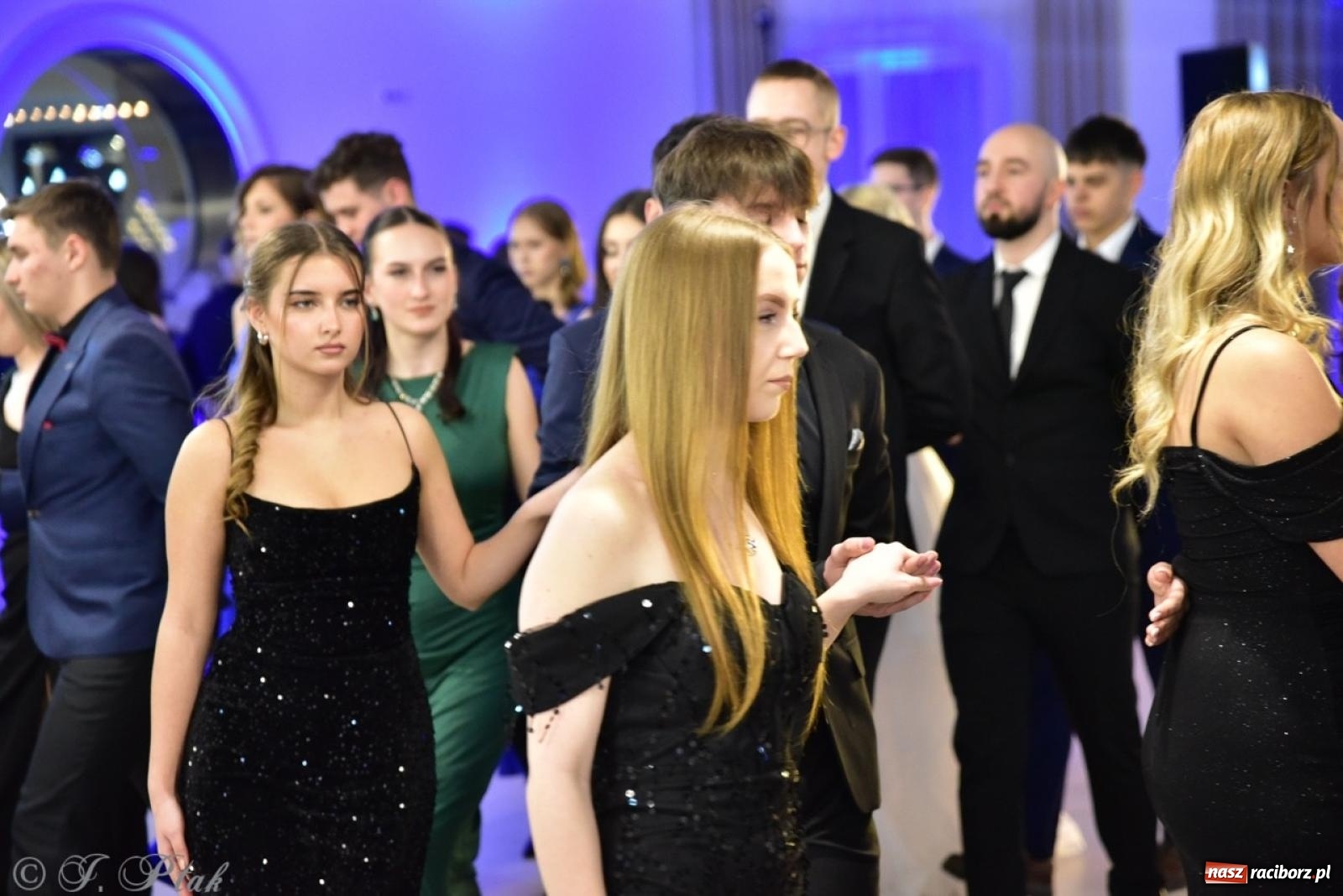 Zdjęcie w galerii na portalu naszraciborz.pl: Studniówka ZSOMS w Raciborzu na bis! [FOTO] wiadomości z regionu