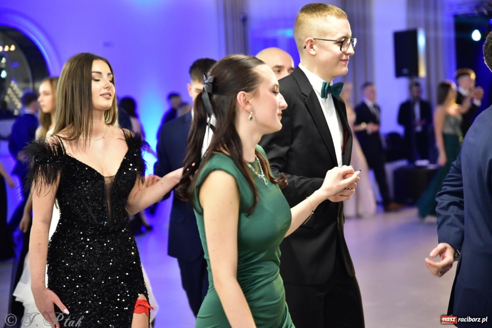 Zdjęcie w galerii na portalu naszraciborz.pl: Studniówka ZSOMS w Raciborzu na bis! [FOTO] wiadomości z regionu