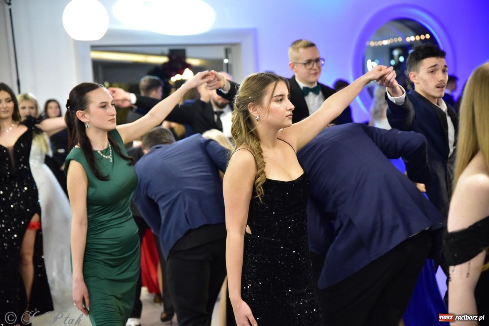 Zdjęcie w galerii na portalu naszraciborz.pl: Studniówka ZSOMS w Raciborzu na bis! [FOTO] wiadomości z regionu