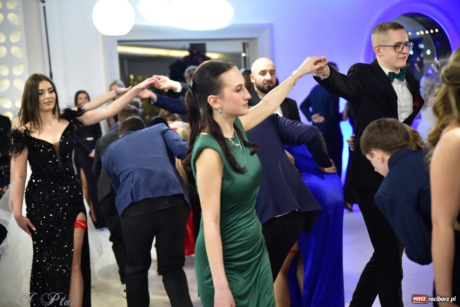 Zdjęcie w galerii na portalu naszraciborz.pl: Studniówka ZSOMS w Raciborzu na bis! [FOTO] wiadomości z regionu