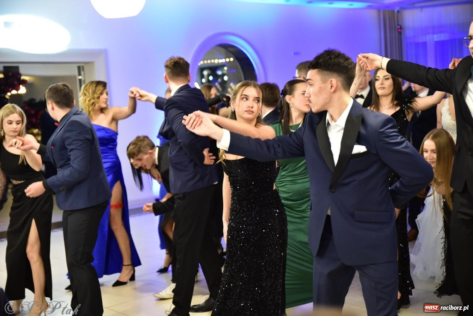 Zdjęcie w galerii na portalu naszraciborz.pl: Studniówka ZSOMS w Raciborzu na bis! [FOTO] wiadomości z regionu