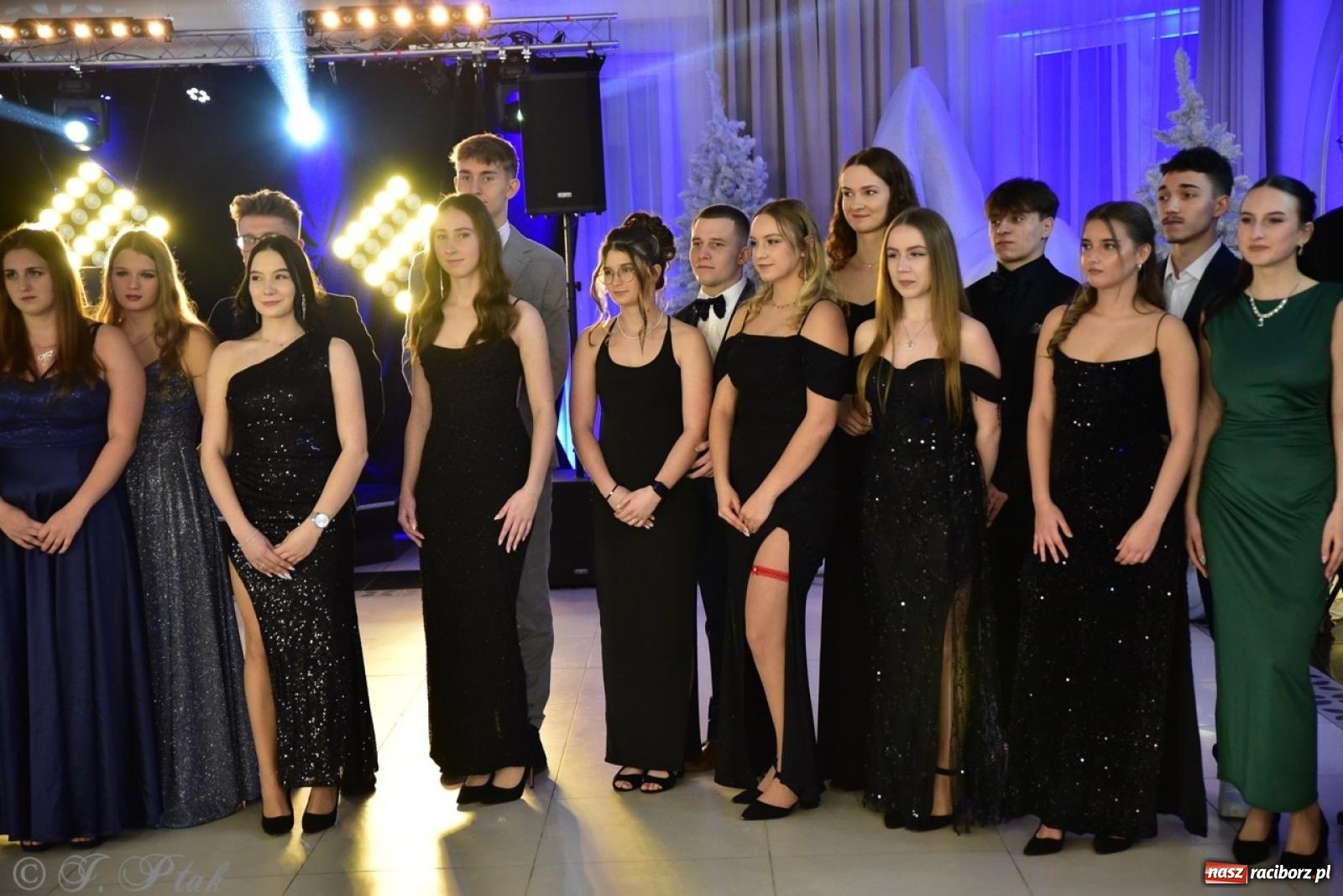 Zdjęcie w galerii na portalu naszraciborz.pl: Studniówka ZSOMS w Raciborzu na bis! [FOTO] wiadomości z regionu