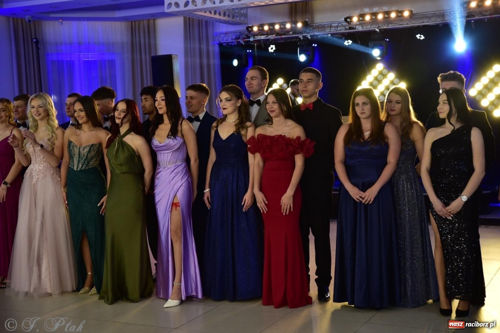 Zdjęcie w galerii na portalu naszraciborz.pl: Studniówka ZSOMS w Raciborzu na bis! [FOTO] wiadomości z regionu