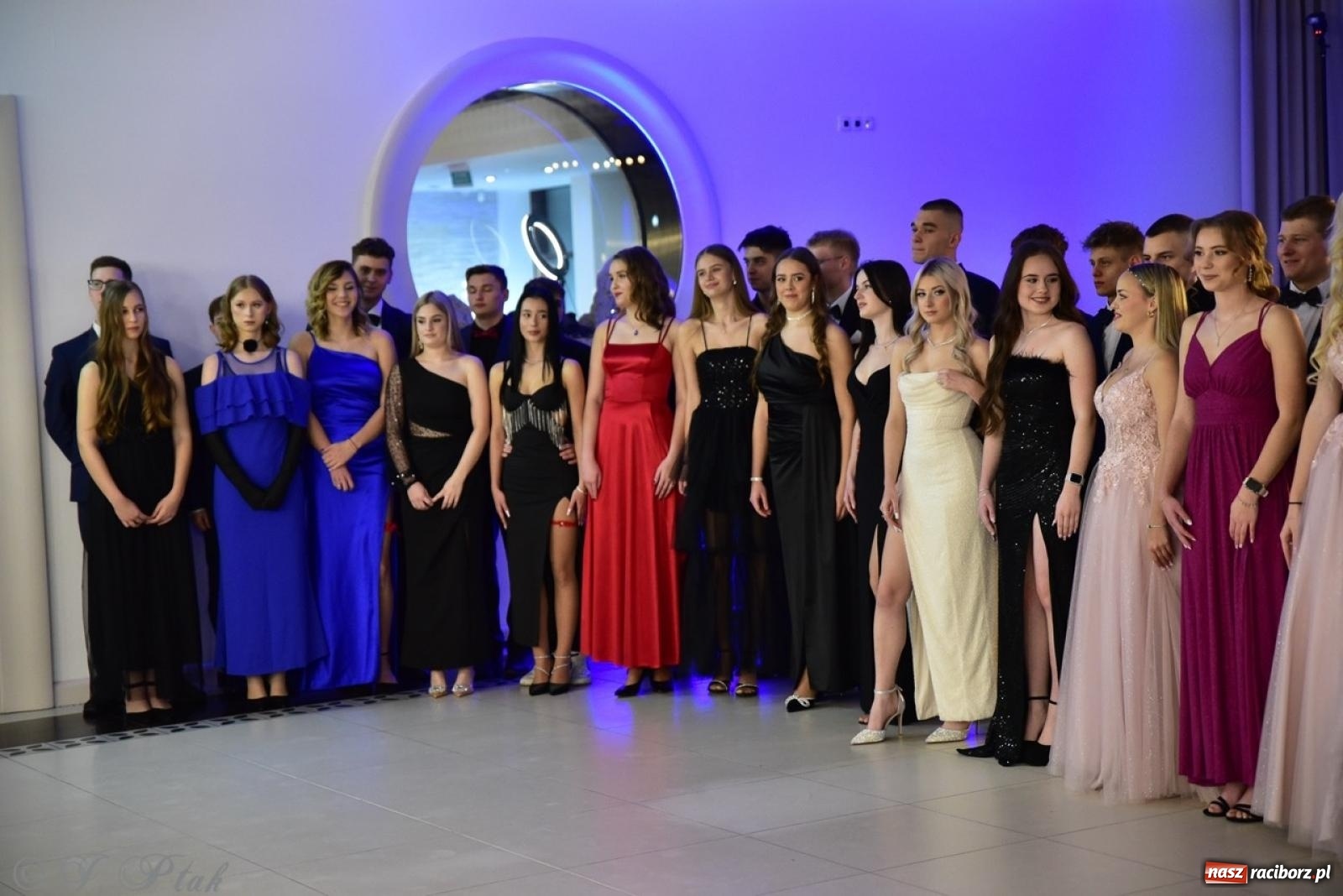 Zdjęcie w galerii na portalu naszraciborz.pl: Studniówka ZSOMS w Raciborzu na bis! [FOTO] wiadomości z regionu