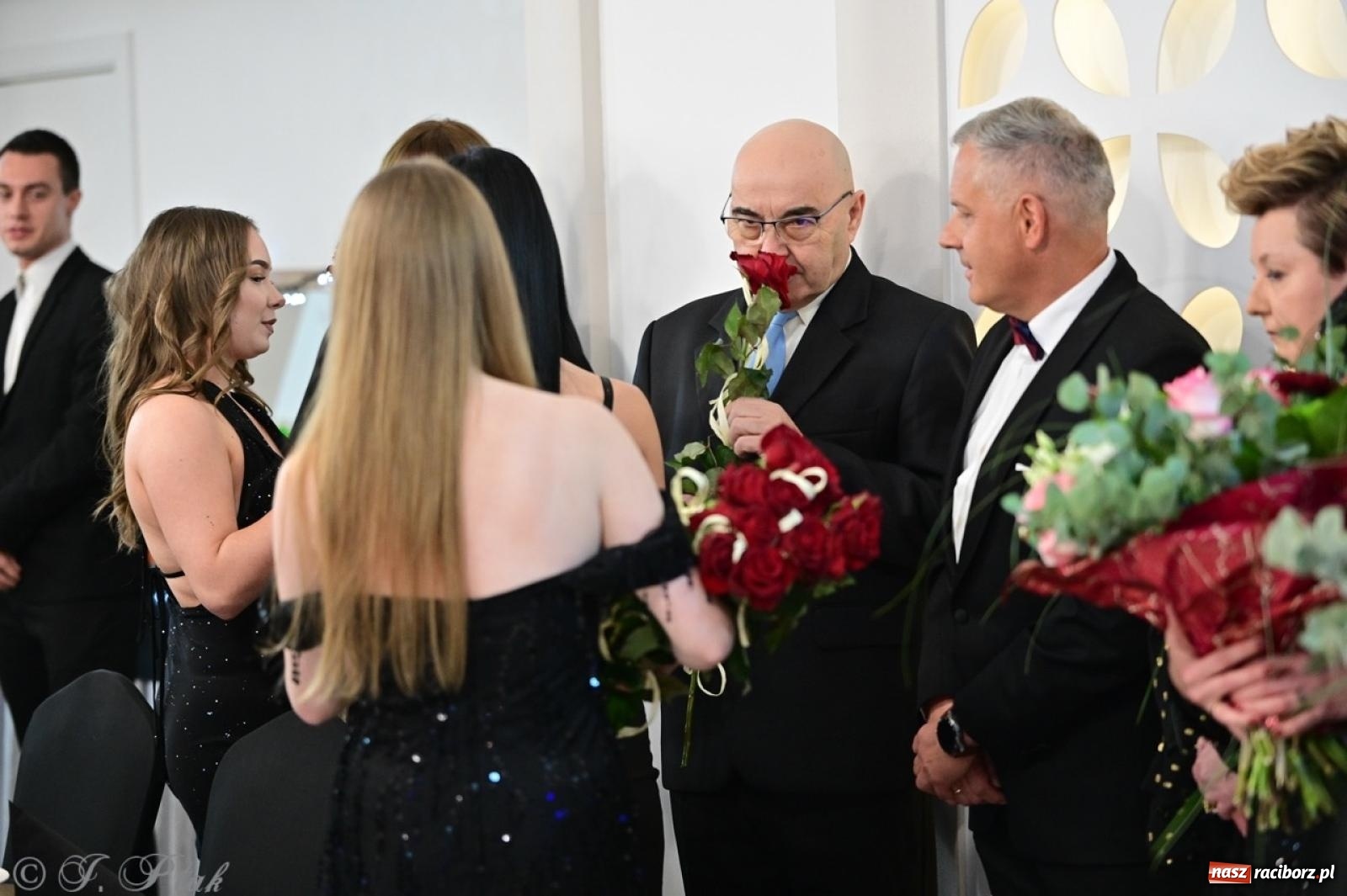 Zdjęcie w galerii na portalu naszraciborz.pl: Studniówka ZSOMS w Raciborzu na bis! [FOTO] wiadomości z regionu