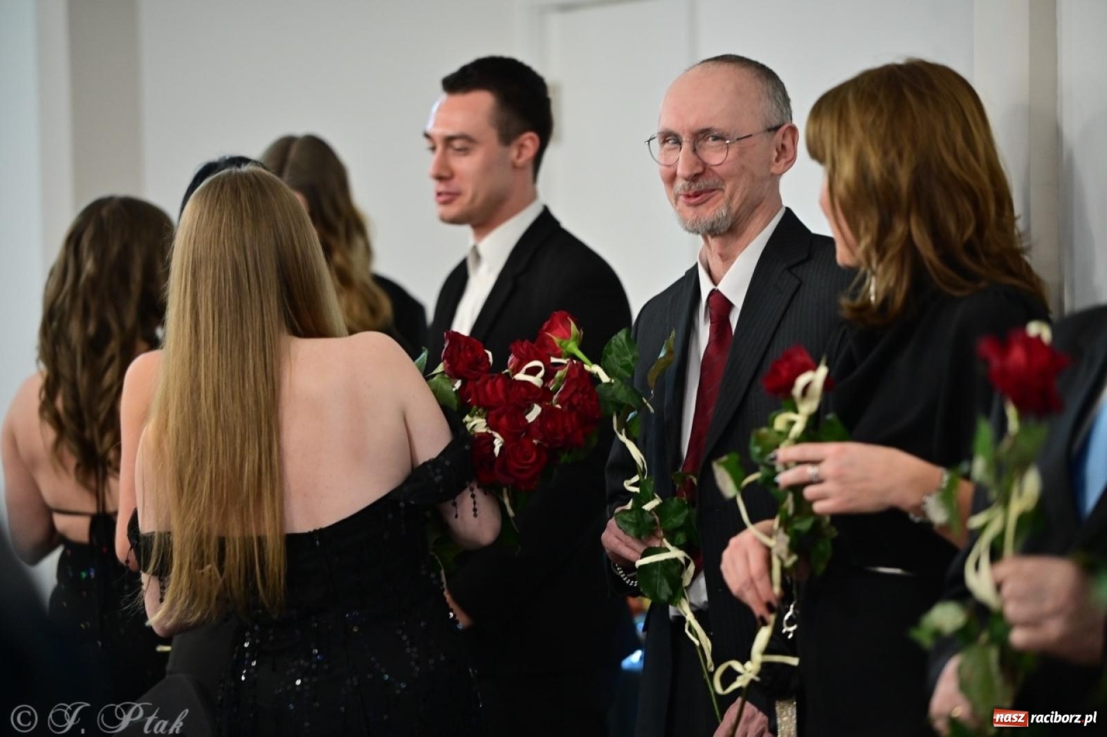 Zdjęcie w galerii na portalu naszraciborz.pl: Studniówka ZSOMS w Raciborzu na bis! [FOTO] wiadomości z regionu