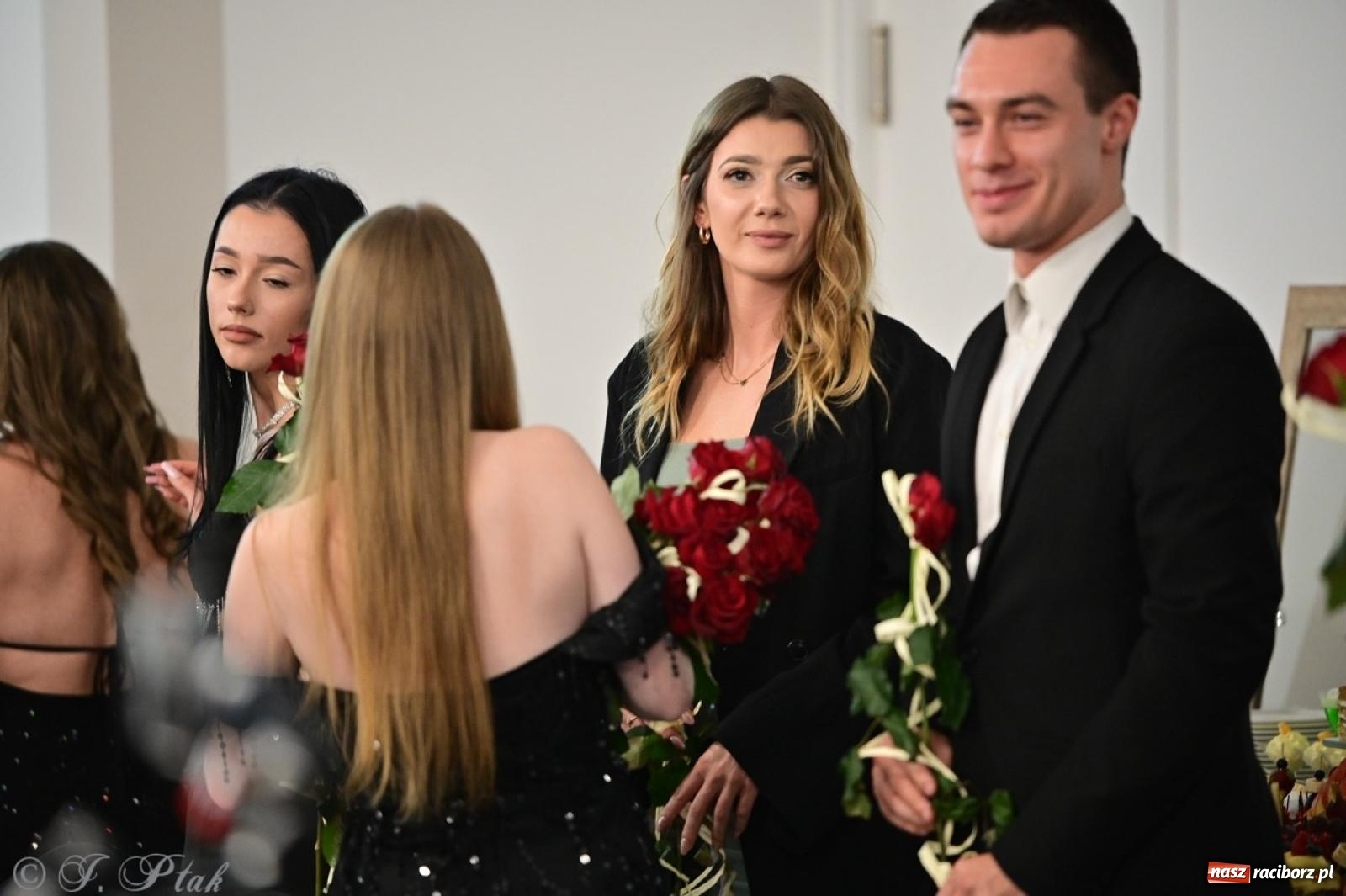 Zdjęcie w galerii na portalu naszraciborz.pl: Studniówka ZSOMS w Raciborzu na bis! [FOTO] wiadomości z regionu