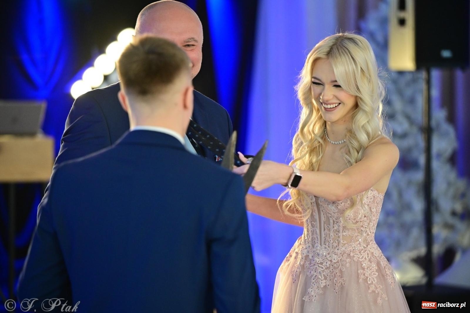 Zdjęcie w galerii na portalu naszraciborz.pl: Studniówka ZSOMS w Raciborzu na bis! [FOTO] wiadomości z regionu