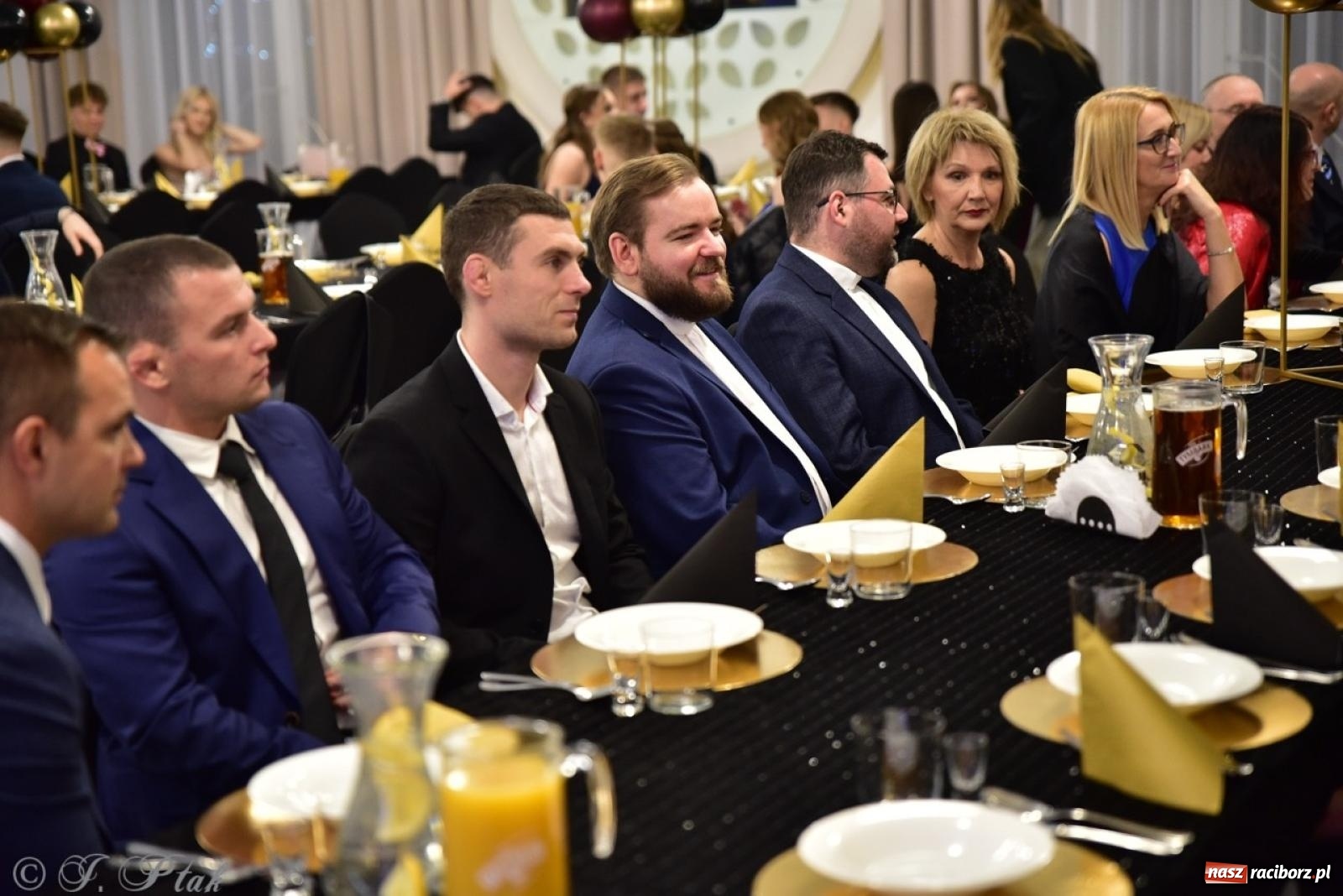 Zdjęcie w galerii na portalu naszraciborz.pl: Studniówka ZSOMS w Raciborzu na bis! [FOTO] wiadomości z regionu