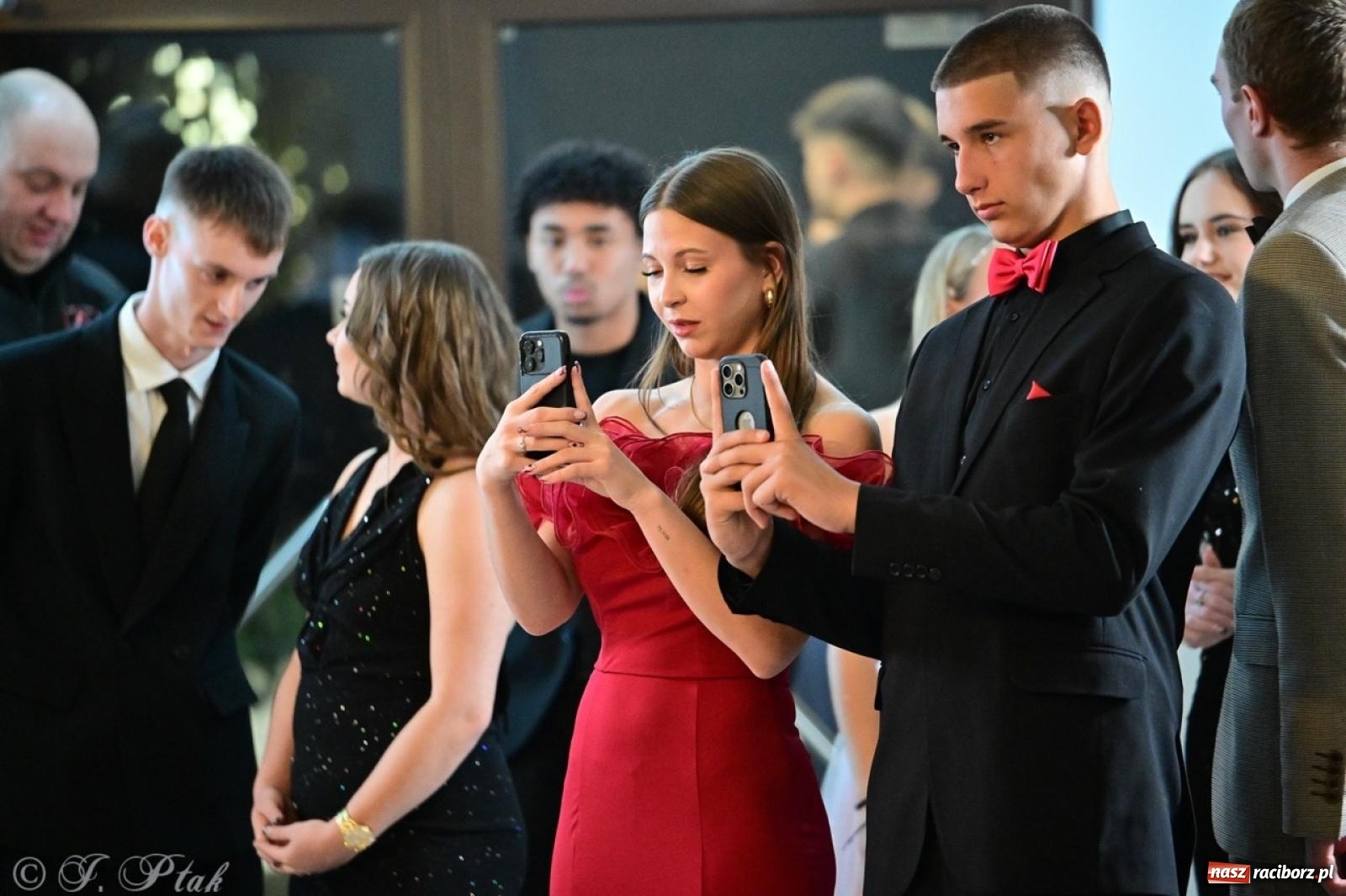 Zdjęcie w galerii na portalu naszraciborz.pl: Studniówka ZSOMS w Raciborzu na bis! [FOTO] wiadomości z regionu