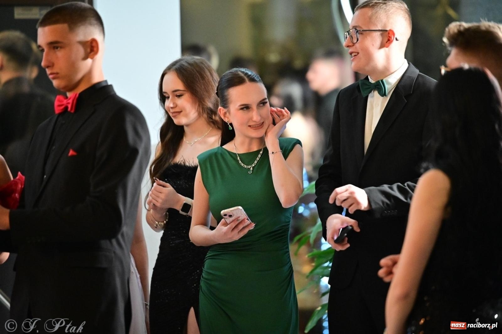 Zdjęcie w galerii na portalu naszraciborz.pl: Studniówka ZSOMS w Raciborzu na bis! [FOTO] wiadomości z regionu