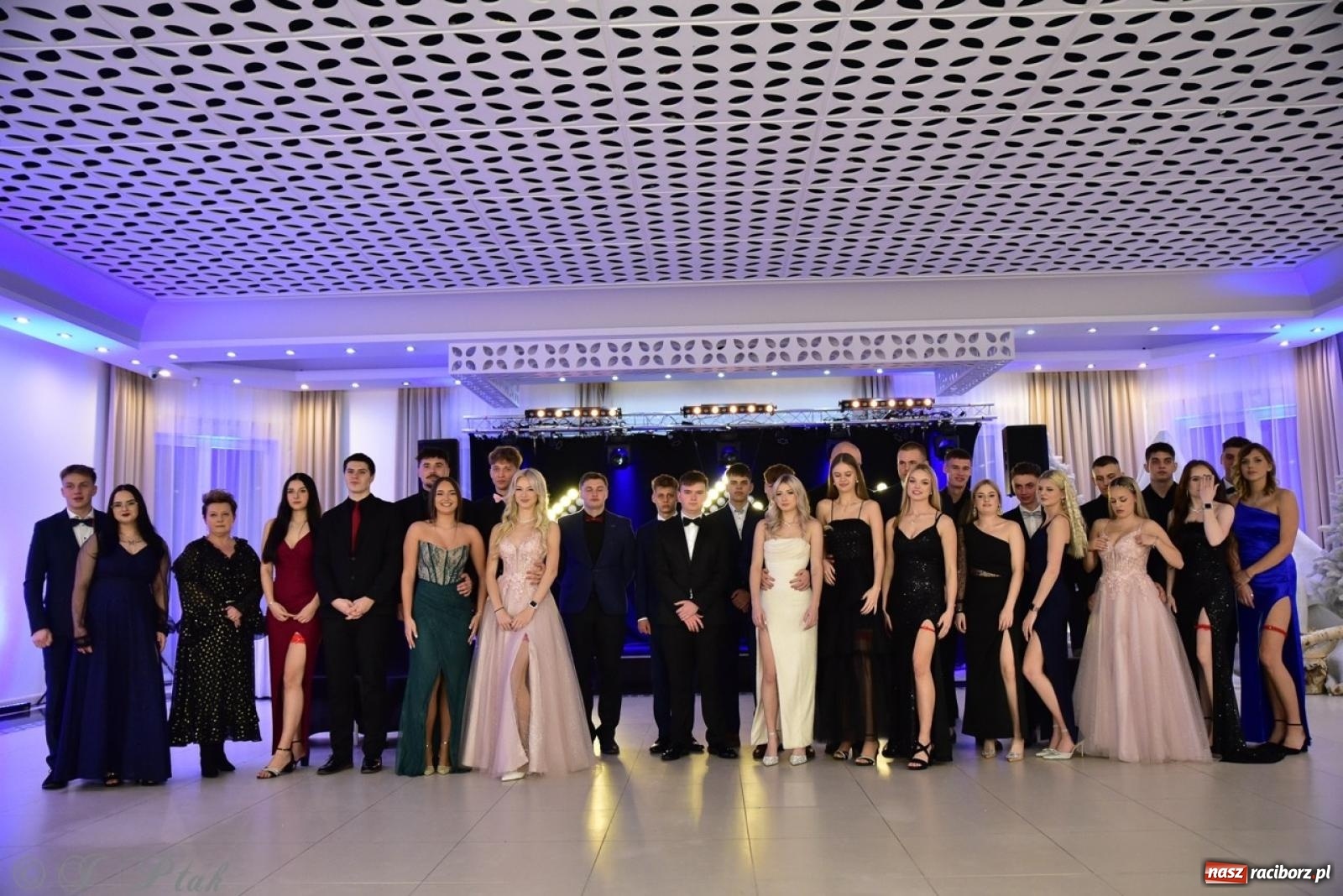 Zdjęcie w galerii na portalu naszraciborz.pl: Studniówka ZSOMS w Raciborzu na bis! [FOTO] wiadomości z regionu