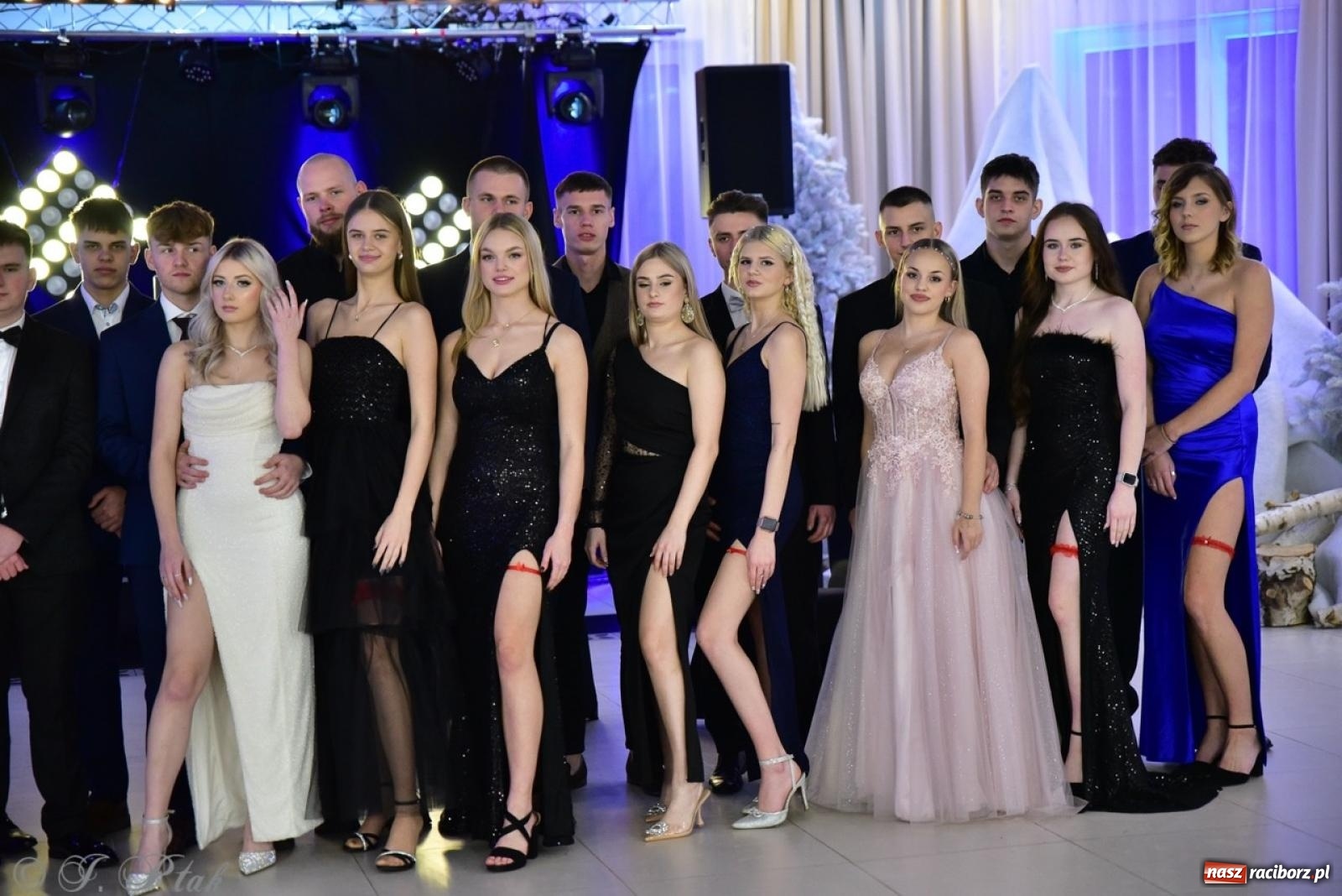 Zdjęcie w galerii na portalu naszraciborz.pl: Studniówka ZSOMS w Raciborzu na bis! [FOTO] wiadomości z regionu