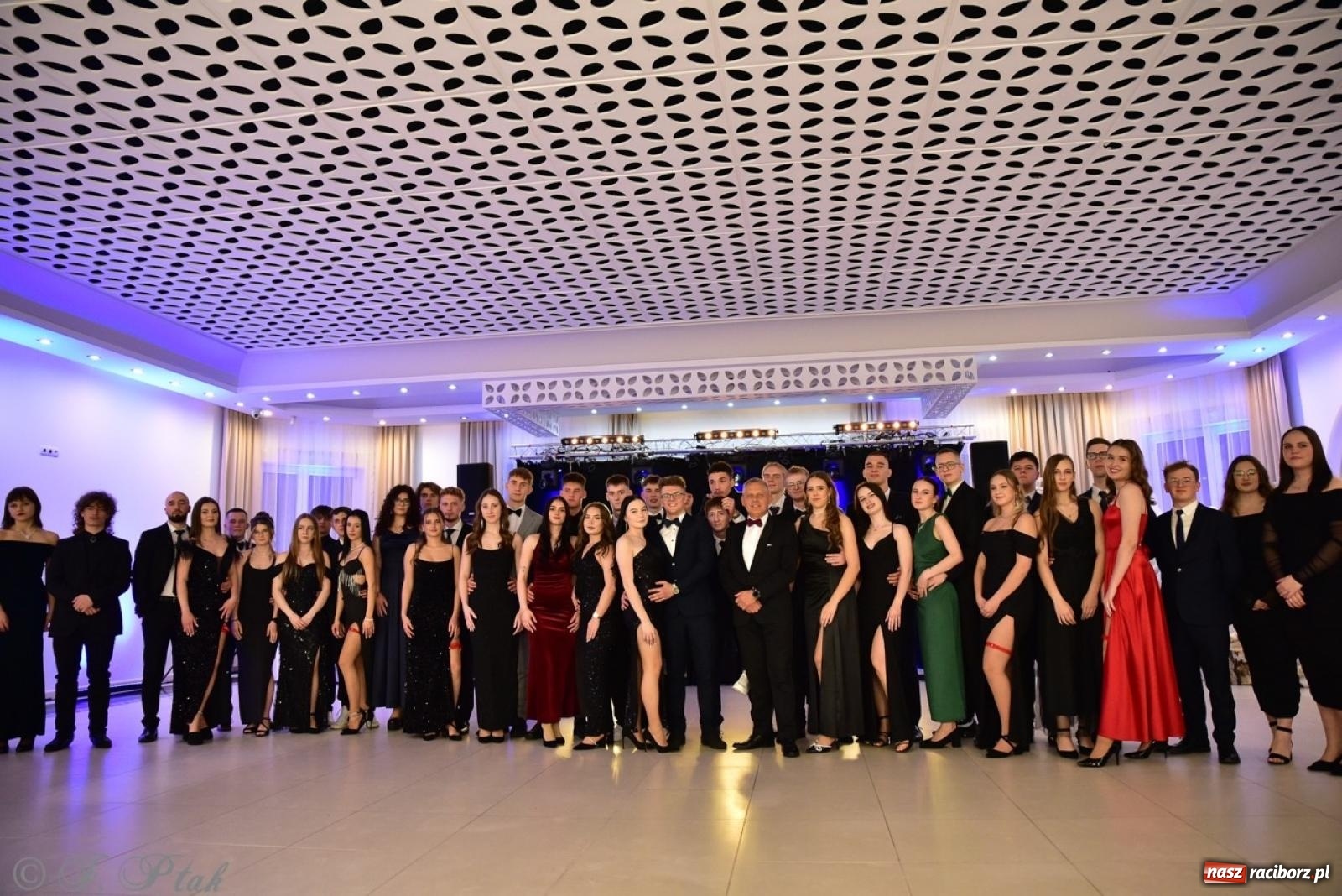 Zdjęcie w galerii na portalu naszraciborz.pl: Studniówka ZSOMS w Raciborzu na bis! [FOTO] wiadomości z regionu