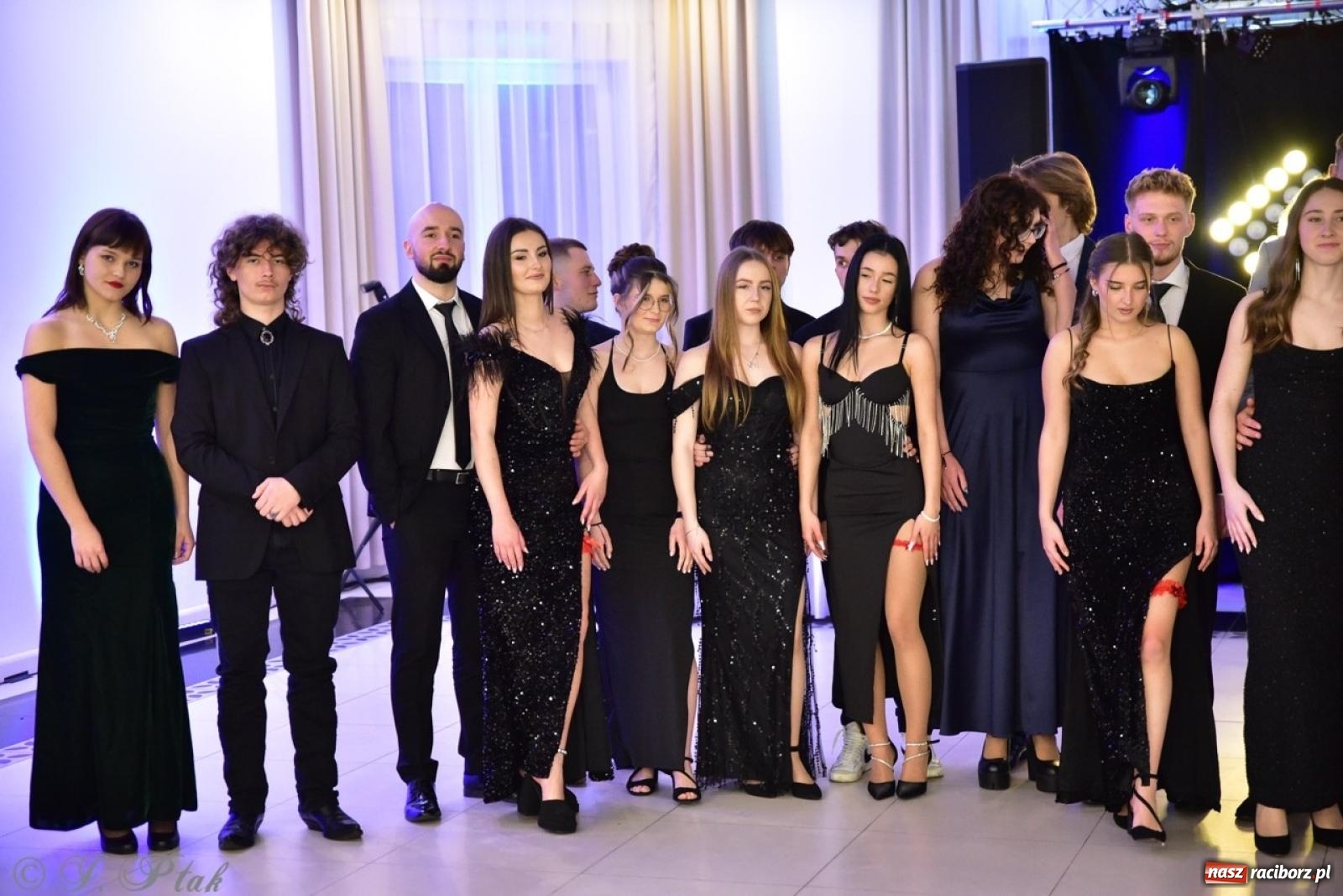 Zdjęcie w galerii na portalu naszraciborz.pl: Studniówka ZSOMS w Raciborzu na bis! [FOTO] wiadomości z regionu