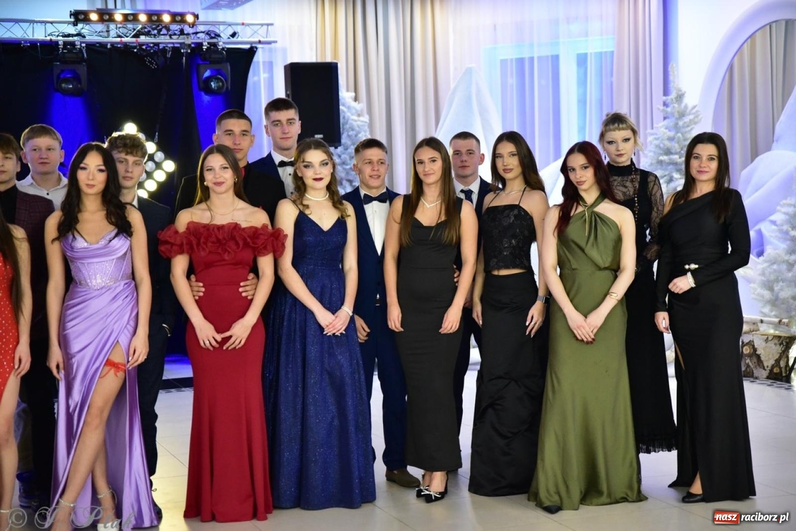 Zdjęcie w galerii na portalu naszraciborz.pl: Studniówka ZSOMS w Raciborzu na bis! [FOTO] wiadomości z regionu