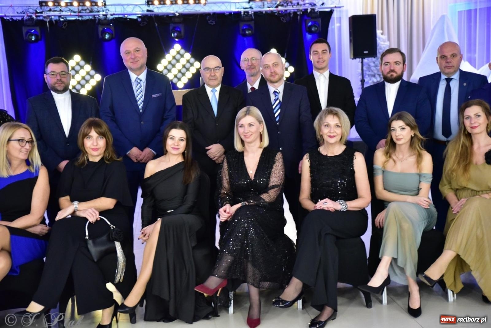 Zdjęcie w galerii na portalu naszraciborz.pl: Studniówka ZSOMS w Raciborzu na bis! [FOTO] wiadomości z regionu