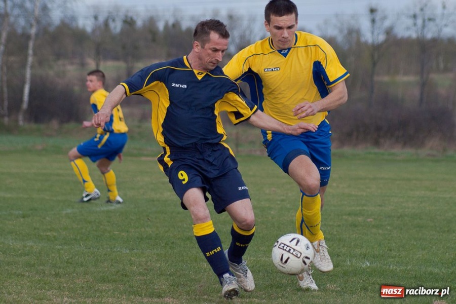 Zdjęcie w galerii na portalu naszraciborz.pl: W Markowicach podział punktów wiadomości z regionu