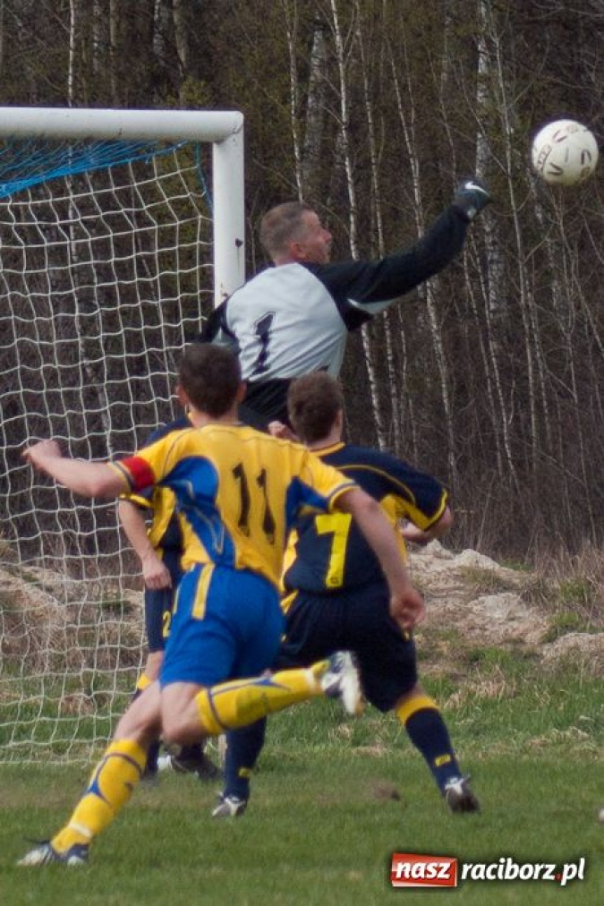 Zdjęcie w galerii na portalu naszraciborz.pl: W Markowicach podział punktów wiadomości z regionu