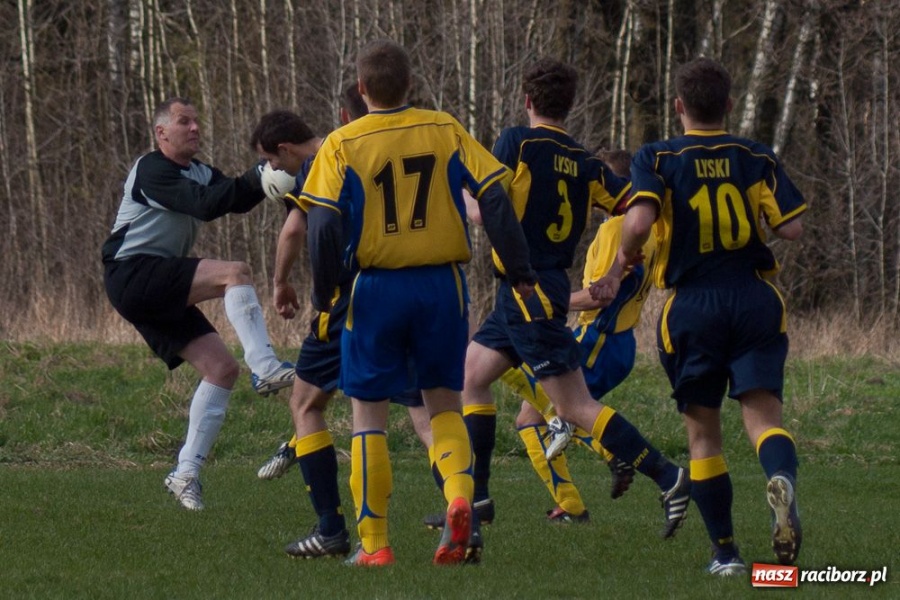 Zdjęcie w galerii na portalu naszraciborz.pl: W Markowicach podział punktów wiadomości z regionu