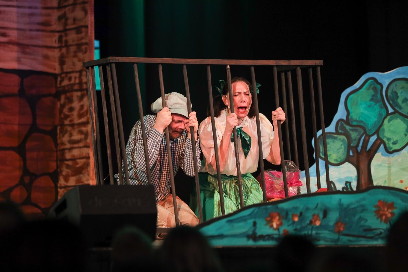 Zdjęcie w galerii na portalu naszraciborz.pl: Hit RCK po raz trzeci! Jaś i Małgosia zapraszają na familijny spektakl! wiadomości z regionu